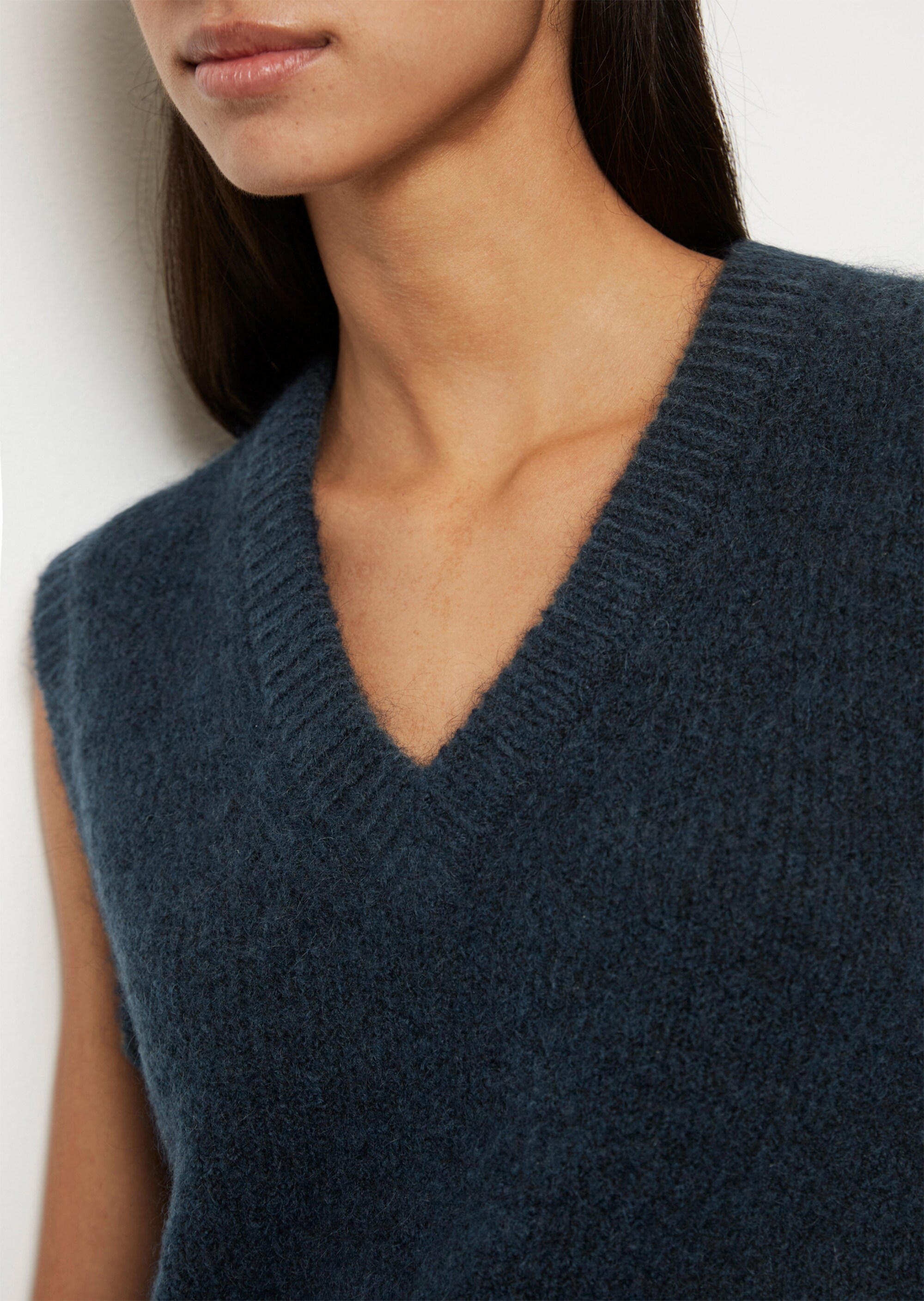 V-Neck-Pullunder regularaus kuscheligem Schurwolle-Mohair-Mix