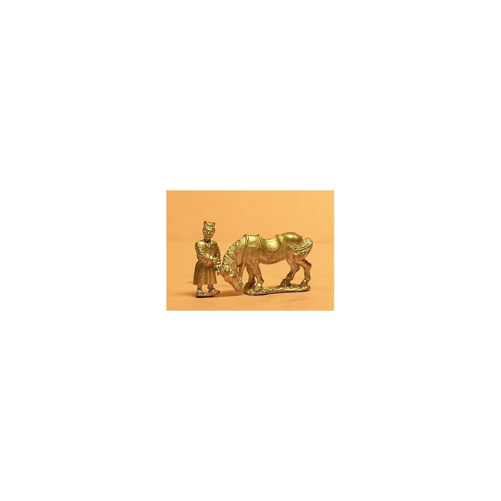 Han Chinese: 2 Horseholders with 4 horses