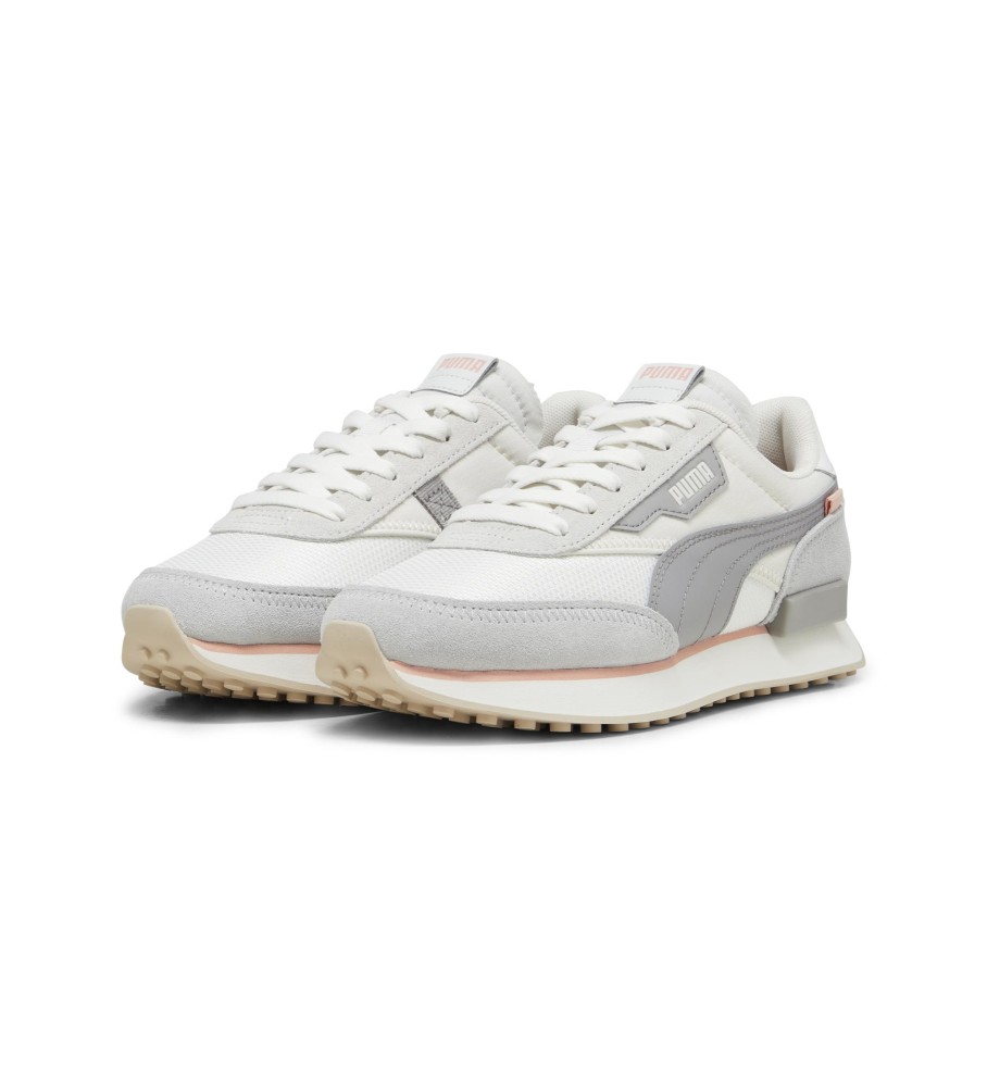 Tênis Puma Future Rider Soft, branco e cinza.