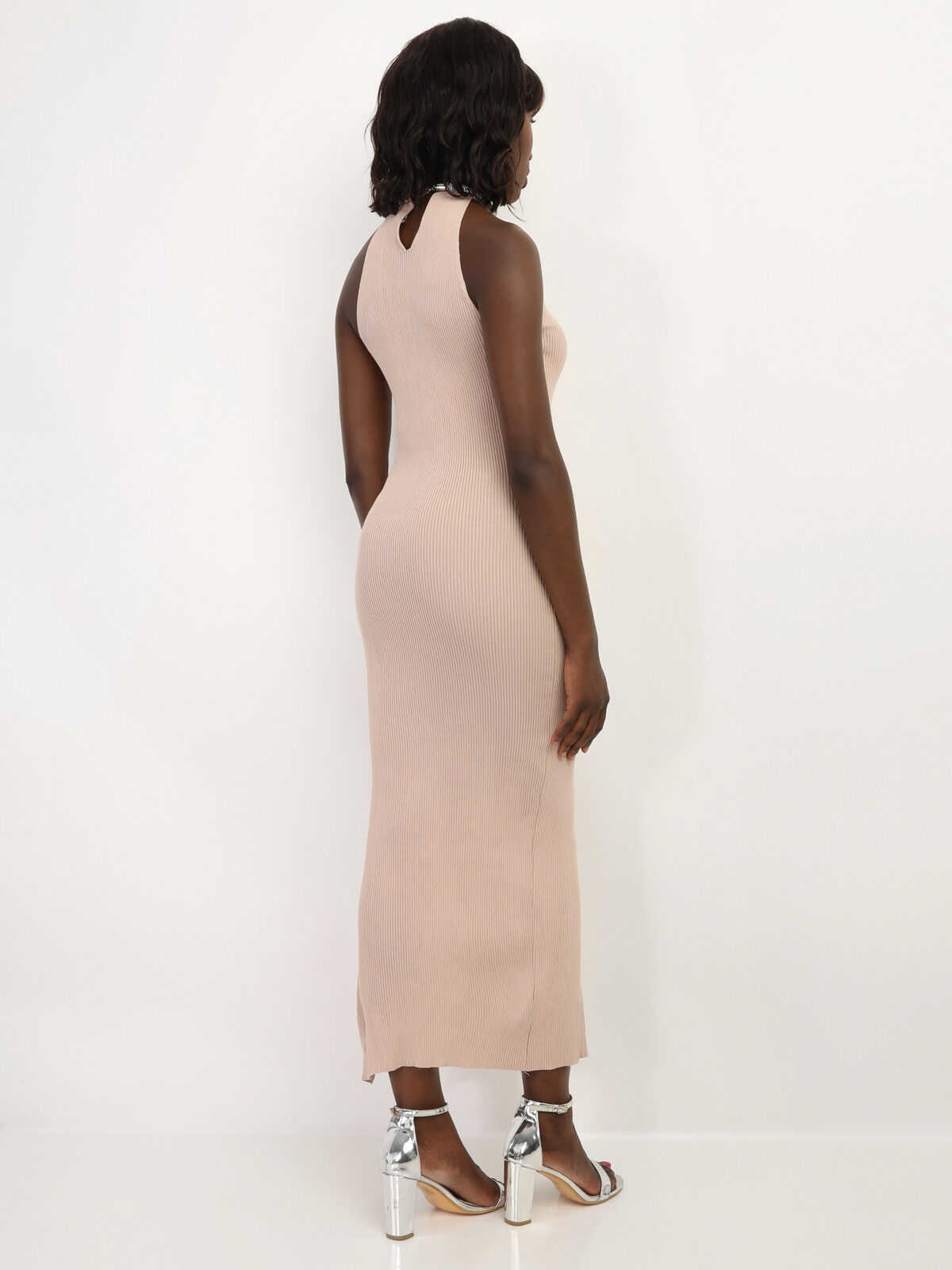 Robe fendue à col en strass- Taupe