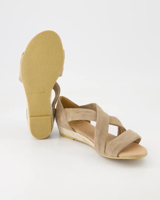 Terry Isabella Sandalen in Beige