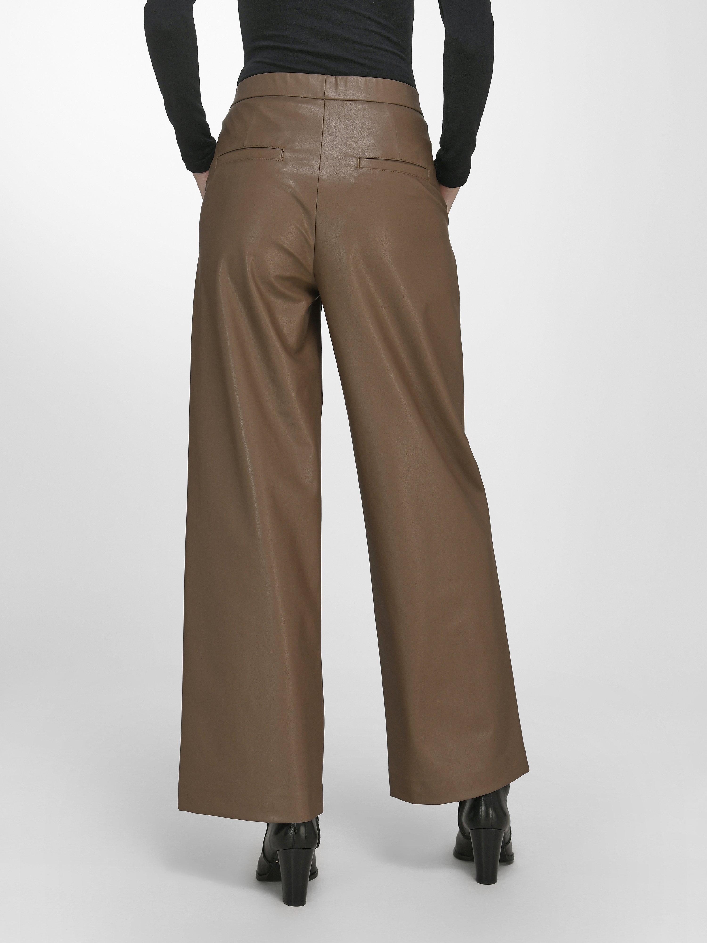Hose Modell Palina