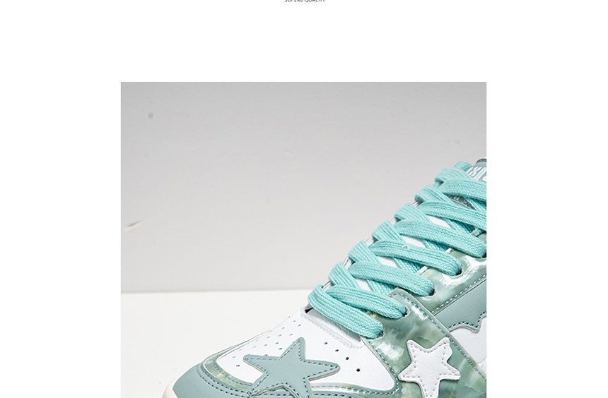 Deepwood - Sneakers met sterrenapplicatie