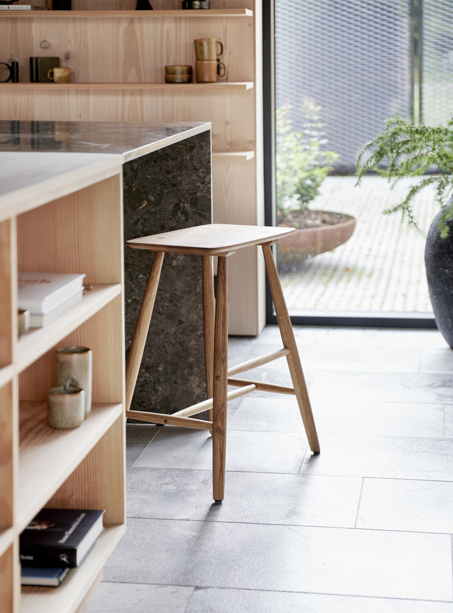 Bodo houten barkruk naturel - 64 cm