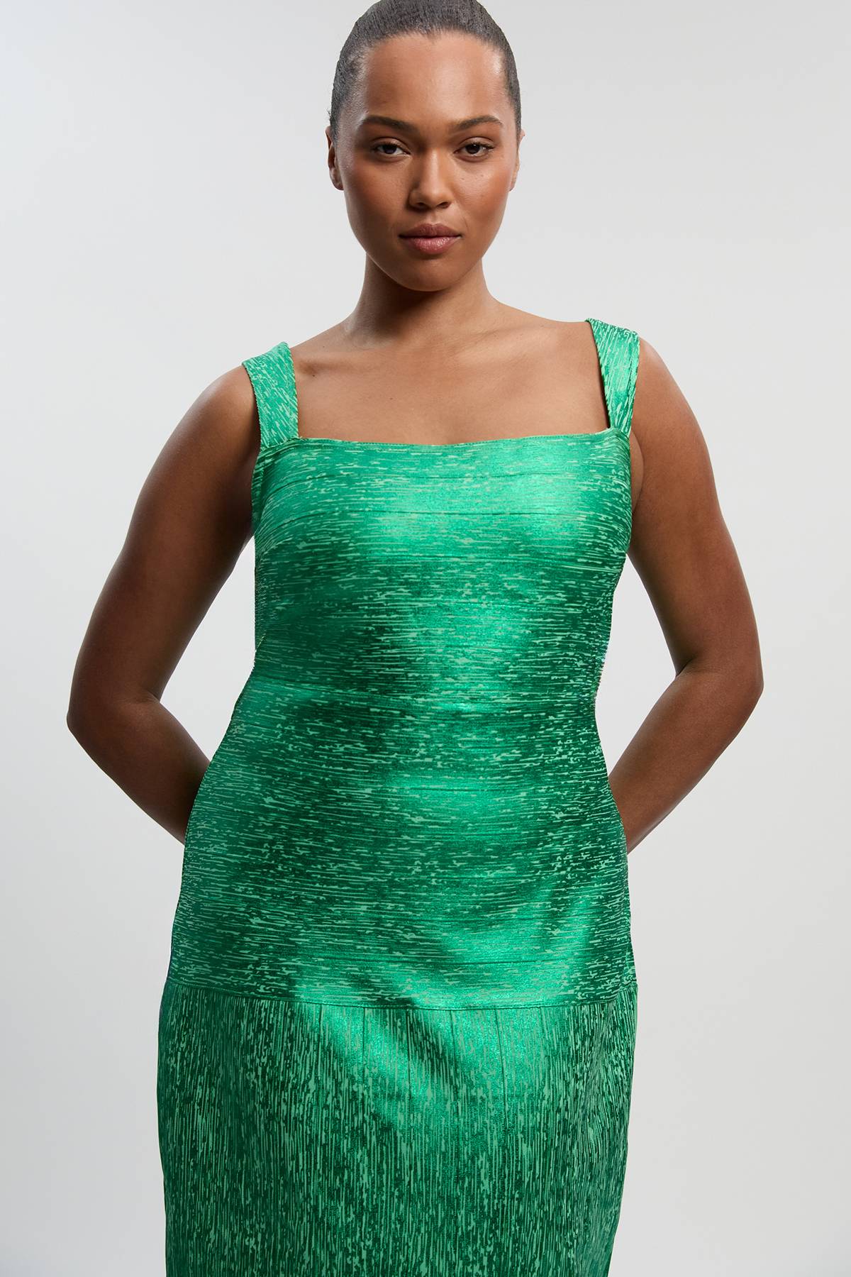 KarenMillen Robe Longue Moulante à Bretelles en Maille Métallisée Grande Taille