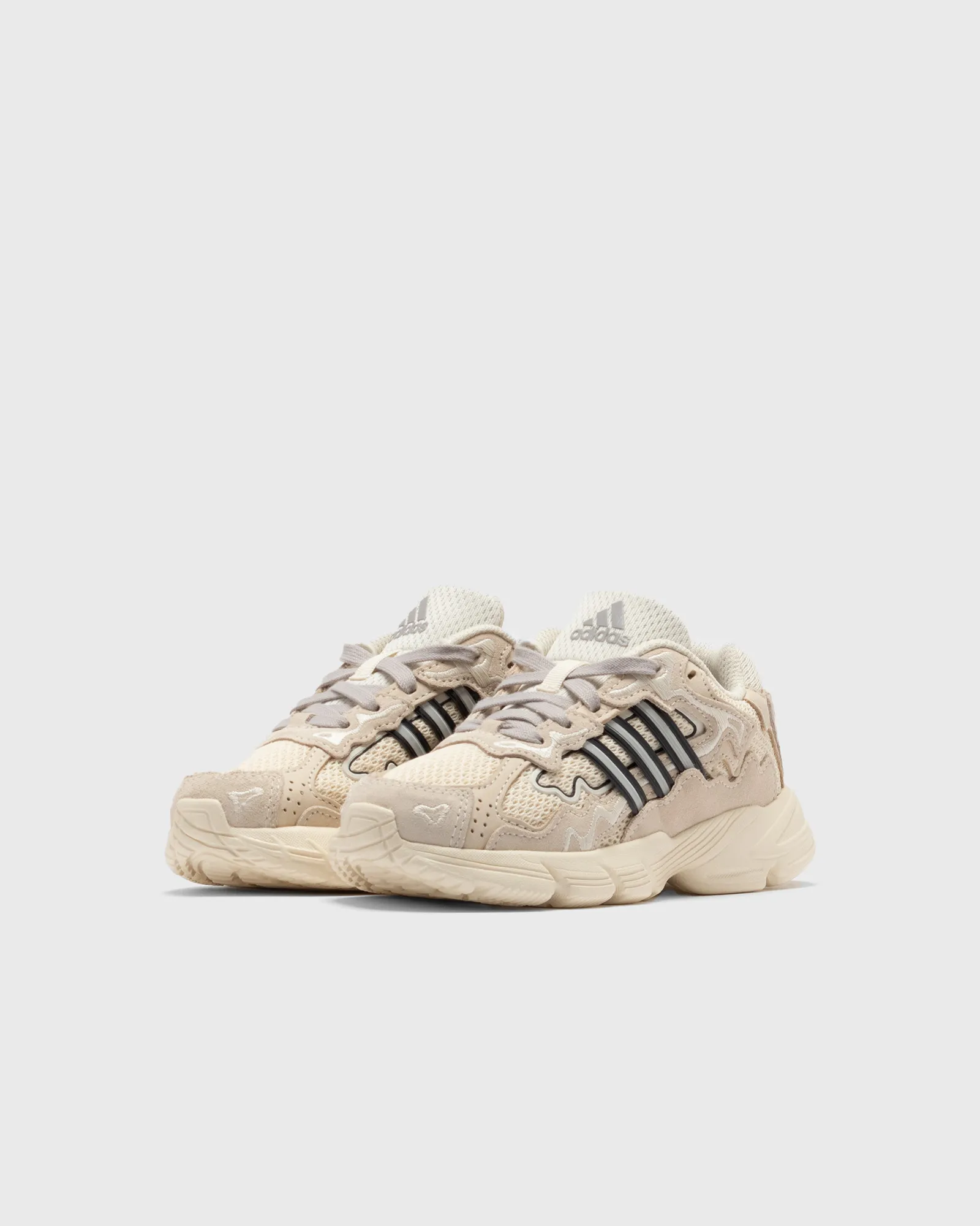 Adidas BAD BUNNY RESPONSE CL C