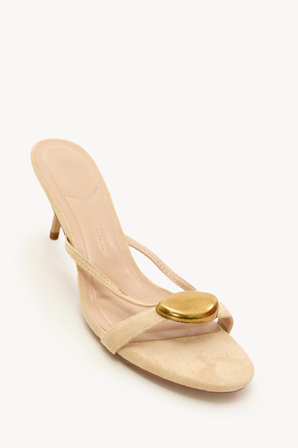 FALLING IN LOVE AGAIN - BEIGE