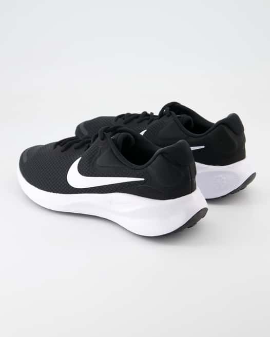 Nike Revolution 7 Sportschuhe in Schwarz