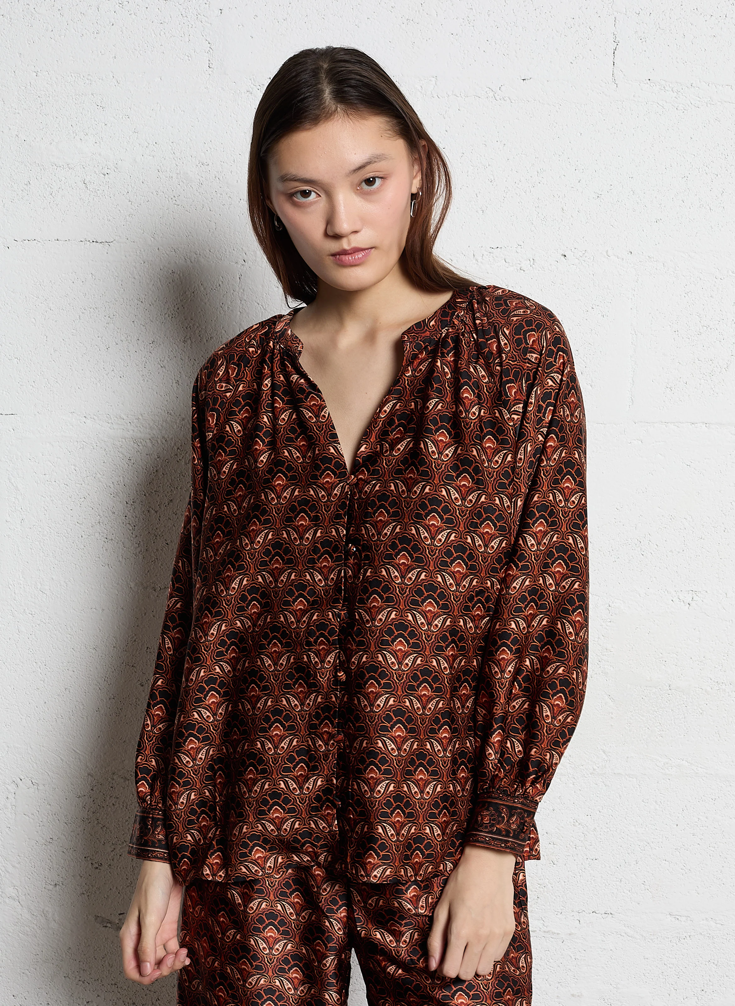 BONTI - Chemise droite col V en coton | Marron