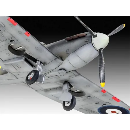 Revell Spitfire Mk. IIa, 1:72