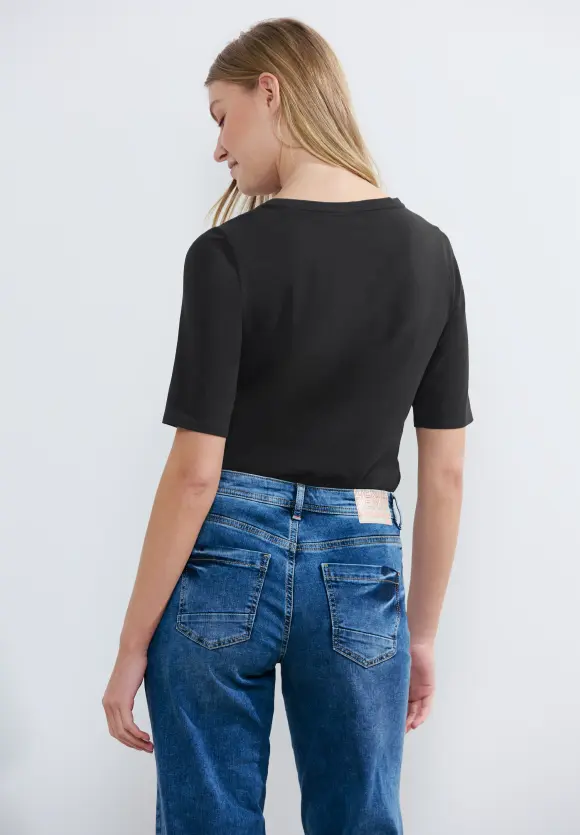 Basic T-Shirt - Black