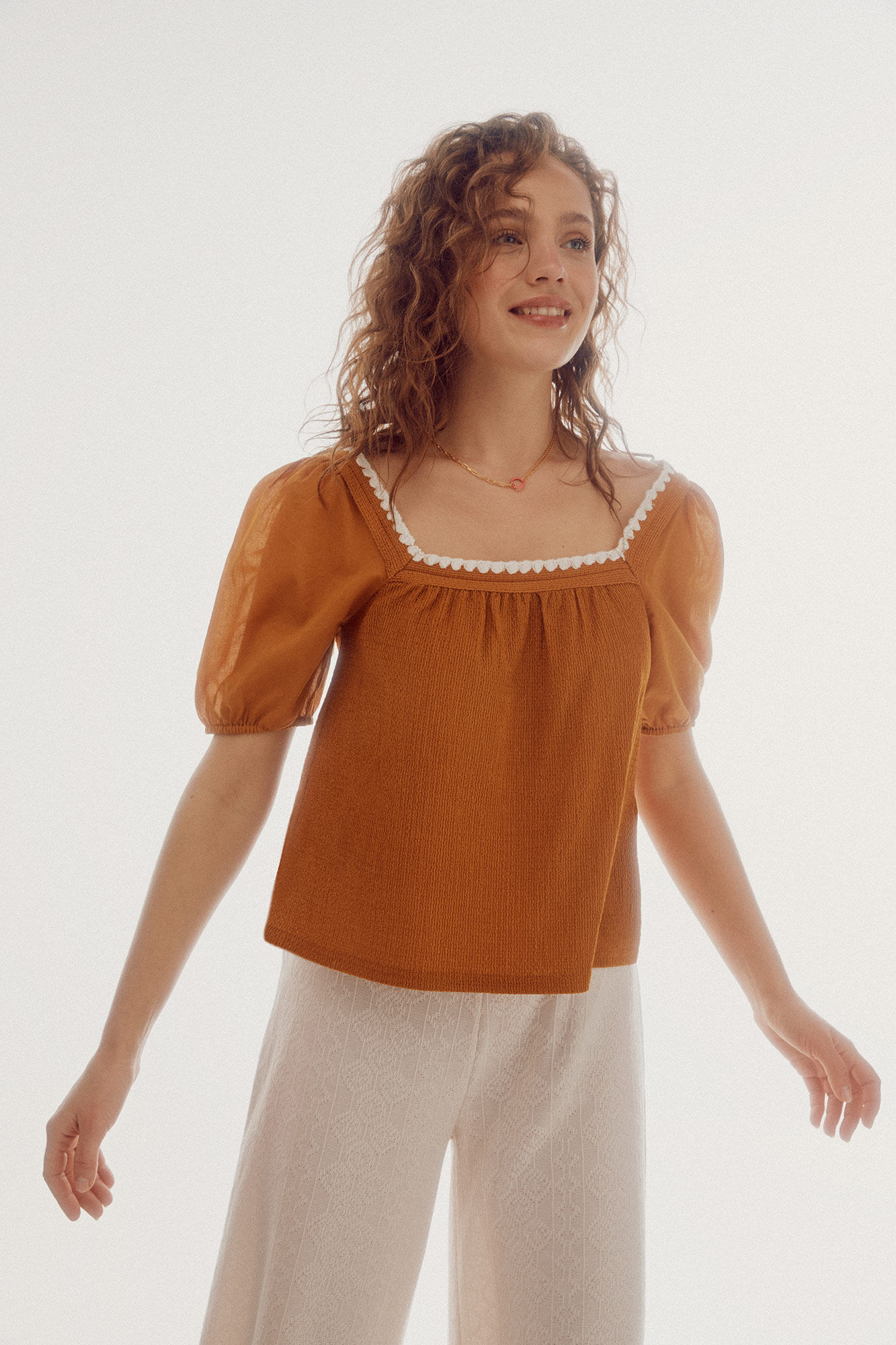 Blusa com mangas bufantes - Dorado
