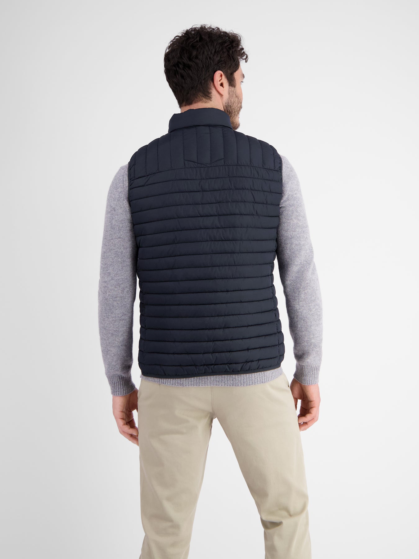 LIGHT WEIGHT VEST