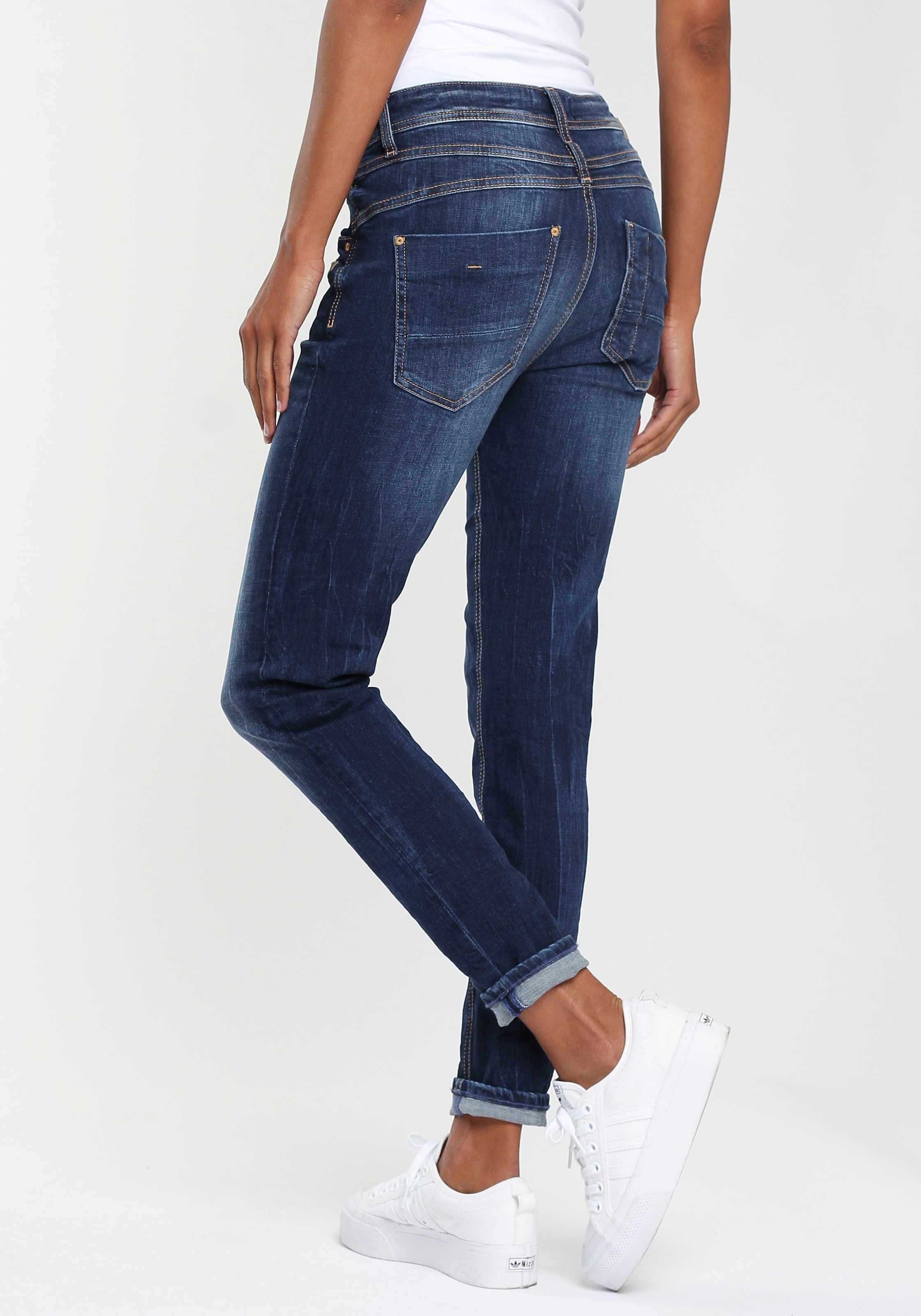 GANG Relax-fit-Jeans »94AMELIE« mit doppelter rechter Gesässtasche