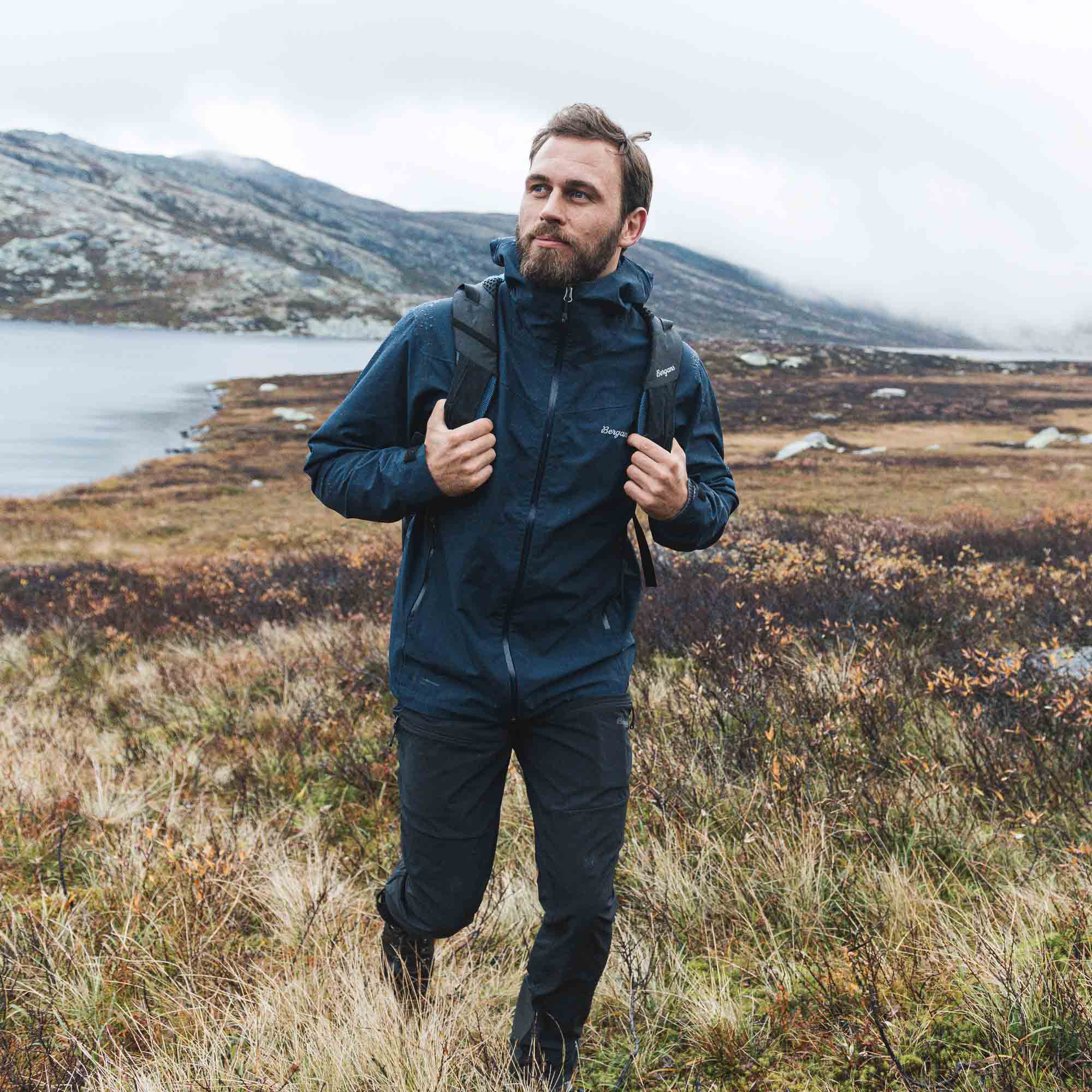 Essentials Shell 2.5L Jacket Herre Navy Blue