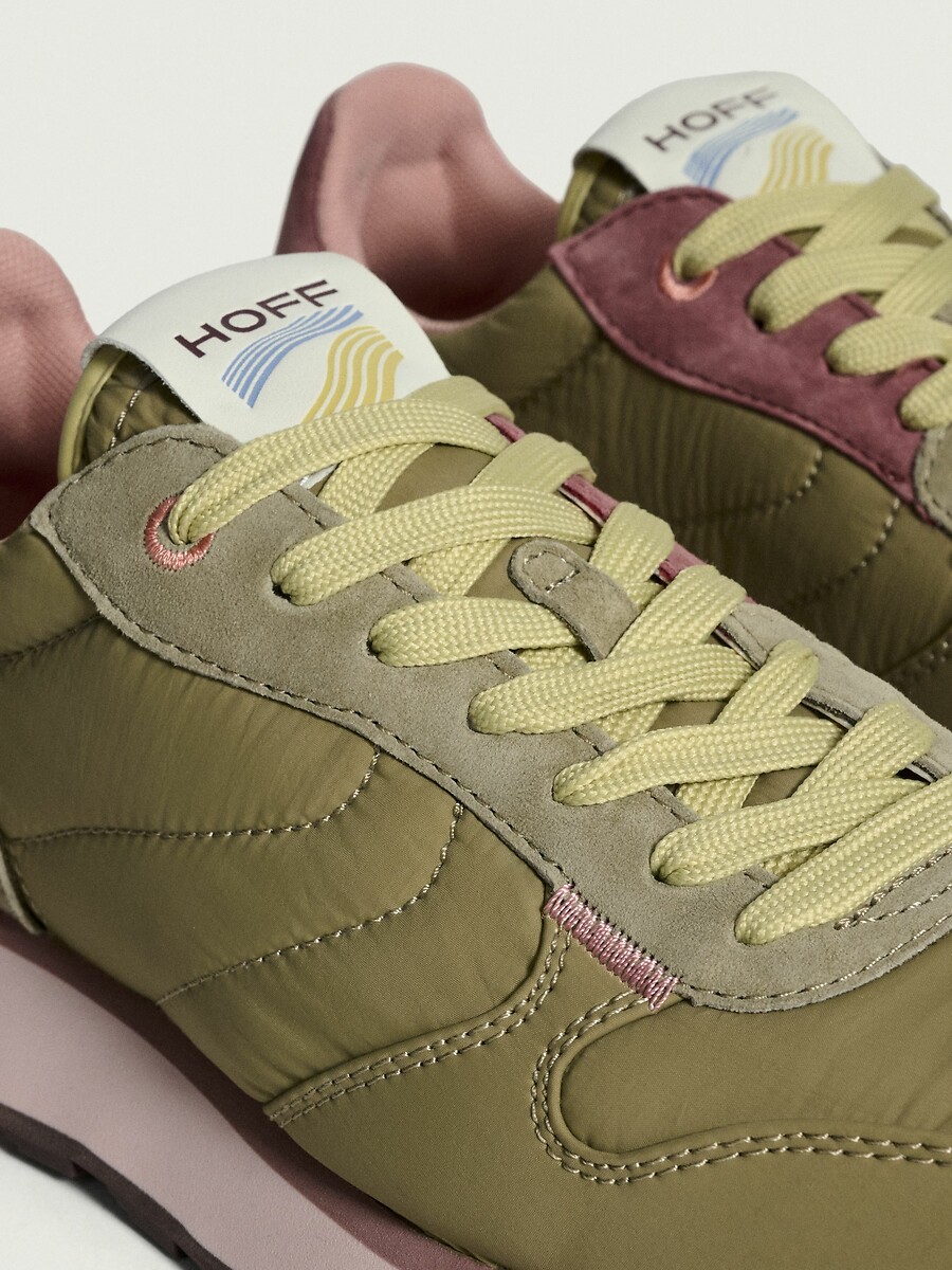 HOFF<br>Tênis de Atletismo