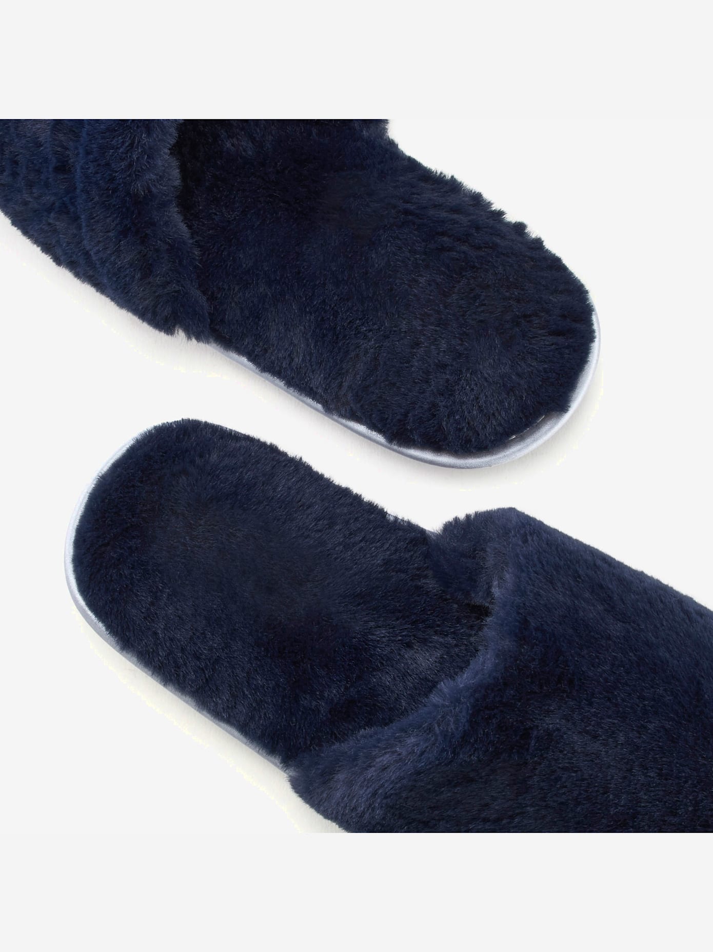 Chaussons très chaud et chaleureux