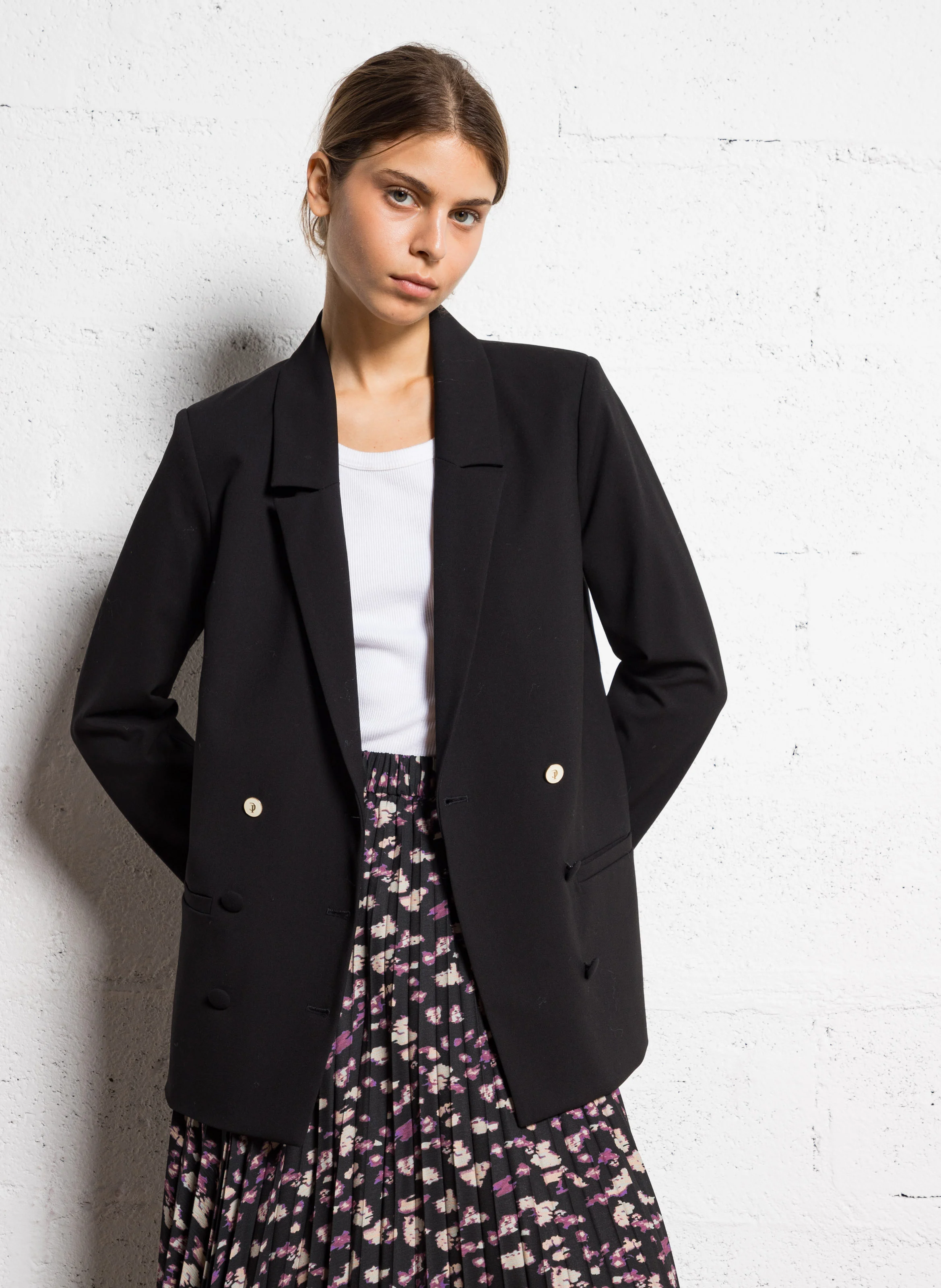 Veste col tailleur à boutons contrastés| Noir