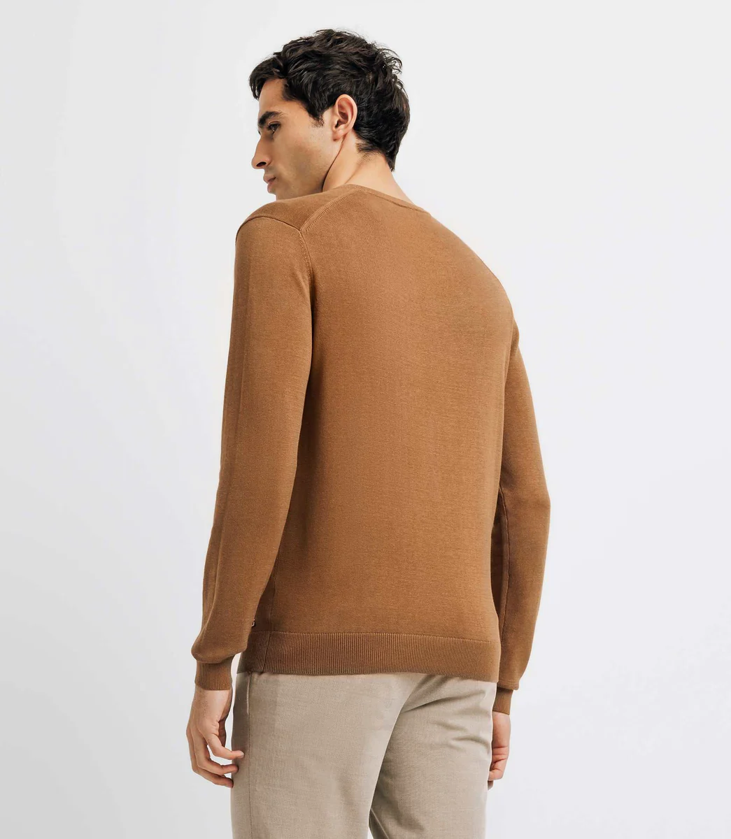 Pull col V camel