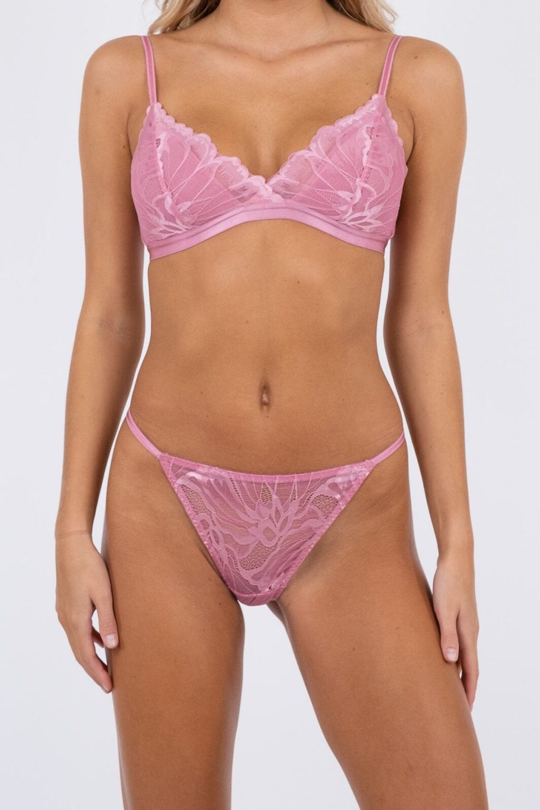 Neo Noir Skin Goji String rose