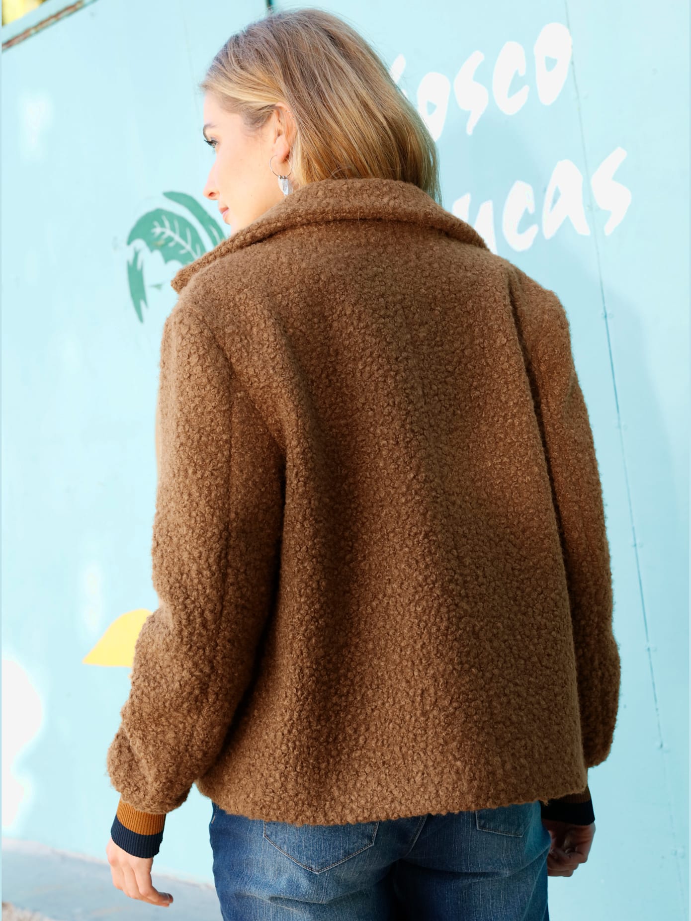 Veste imitation mouton col à revers avec bords-côtés rayés