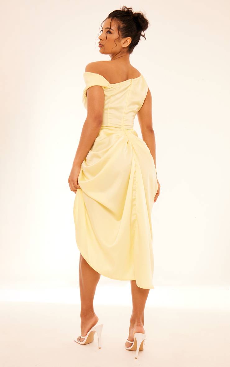 Citron Robe Midi En Satin À Épaules Dénudées Avec Jupe Drapée