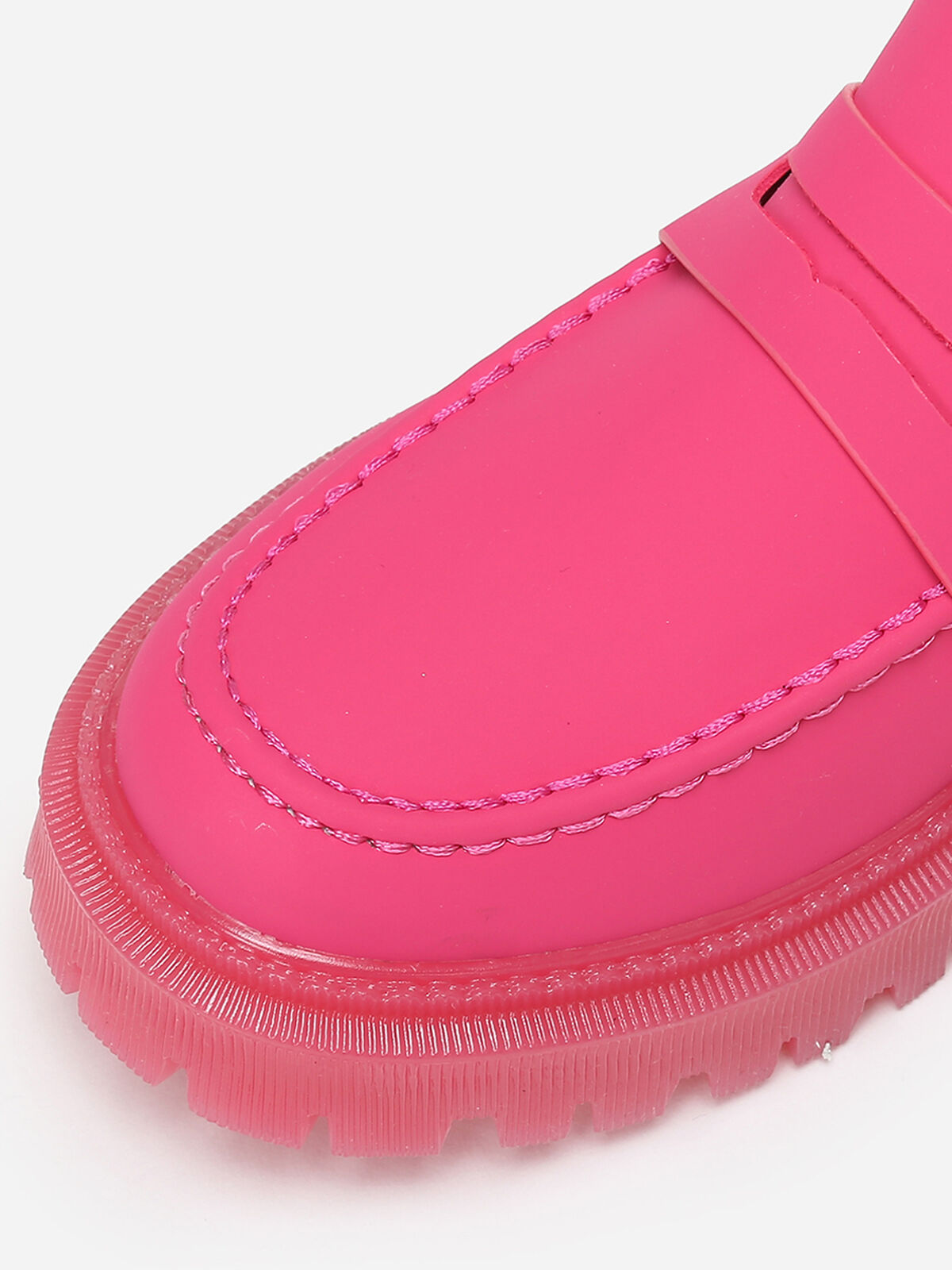 Mocassins mates à semelle crantée- Rose