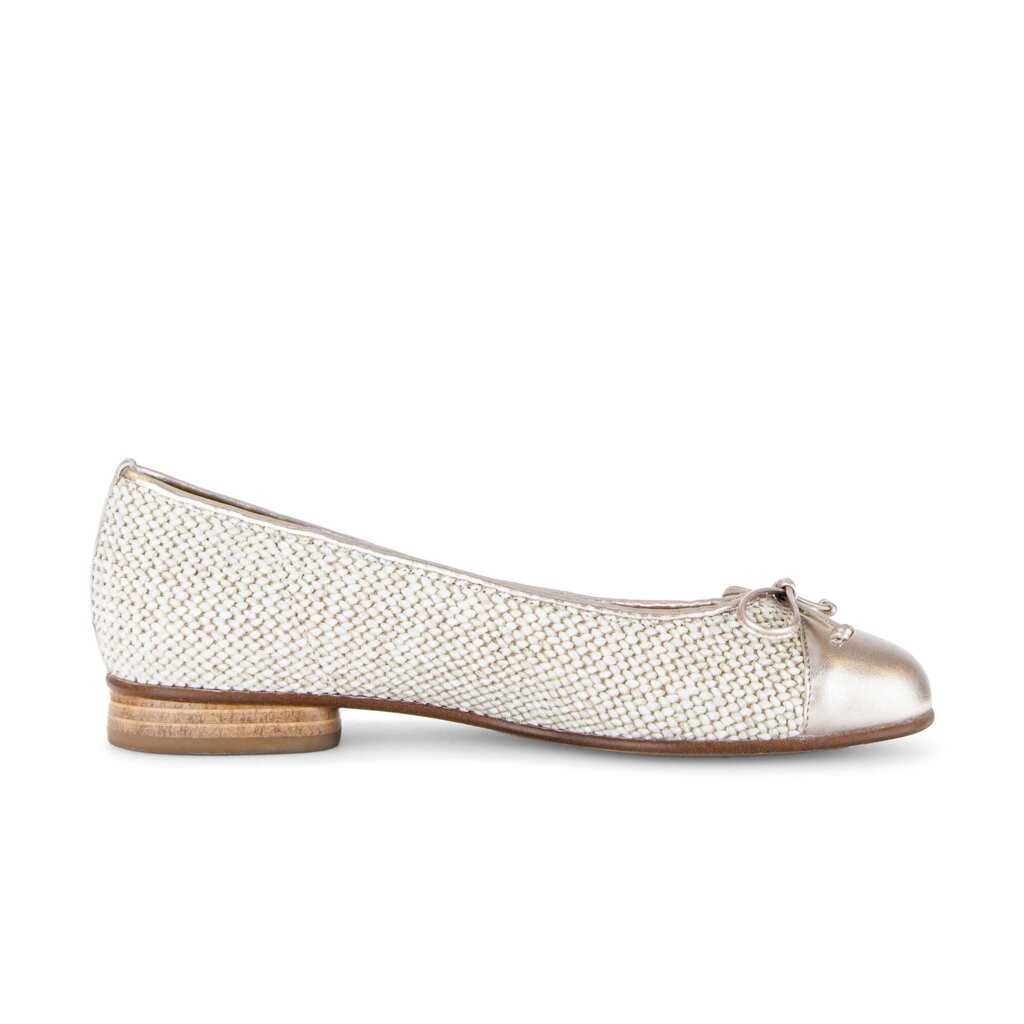 Elegante ballerina beige