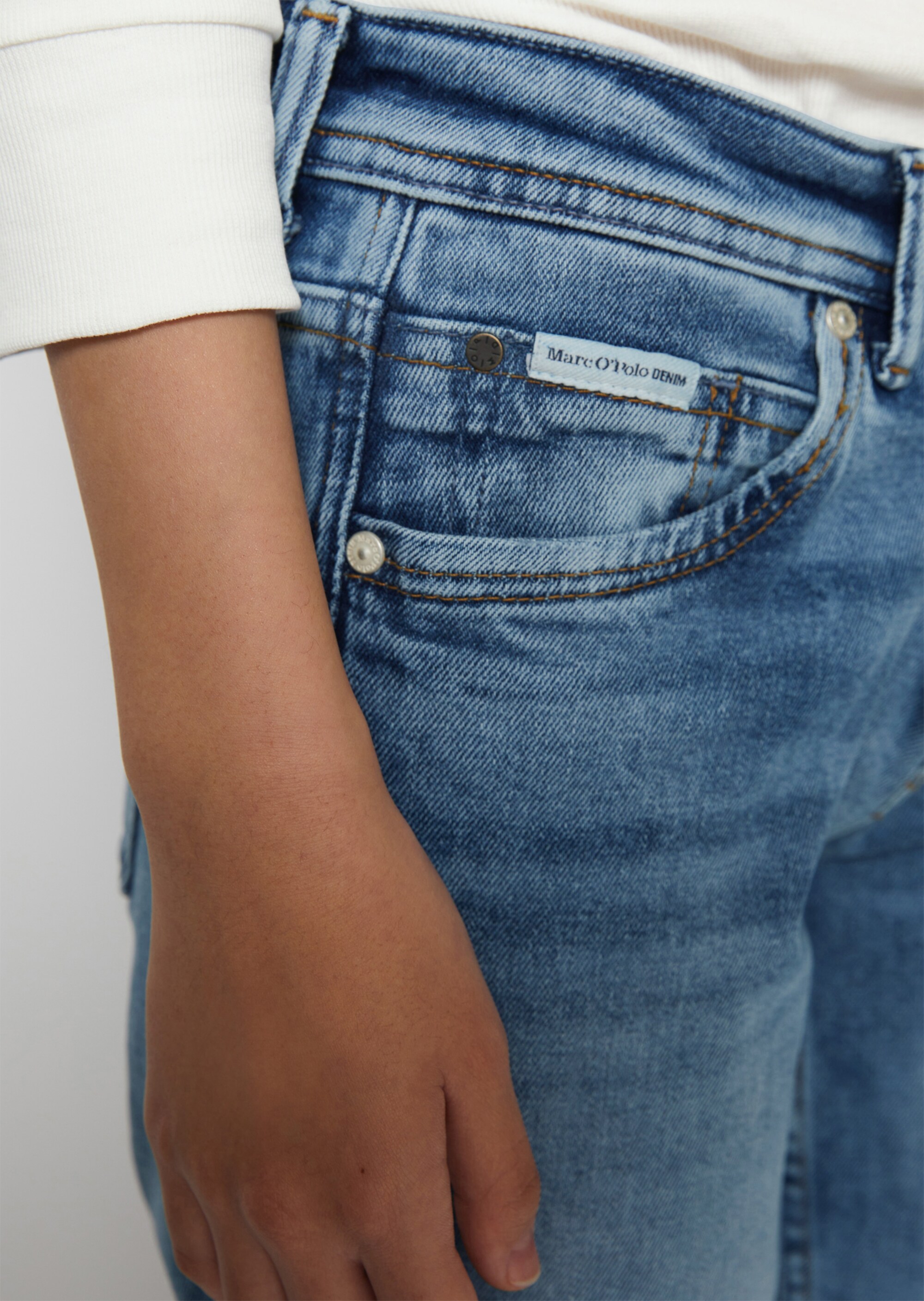 Jeans Modell ALVA slim cropped aus Organic Cotton-Mix