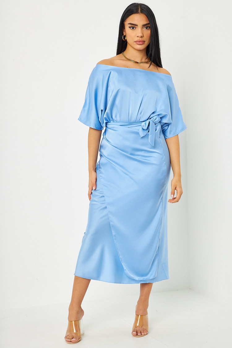 Robe satinée à nouer bleue