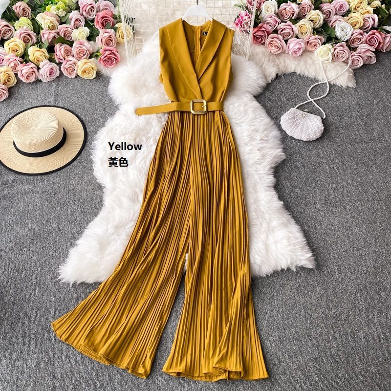 Yearnin - Mouwloze jumpsuit met wijde pijpen en riem