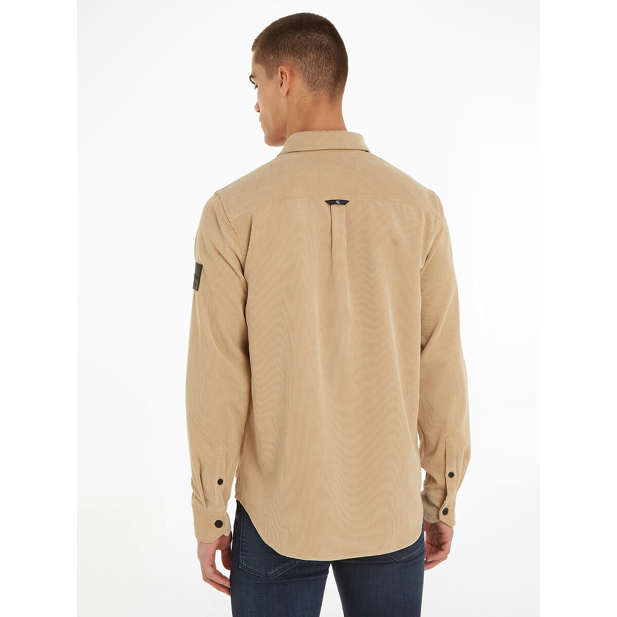 CALVIN KLEIN JEANS<br>Camisa reta em veludo