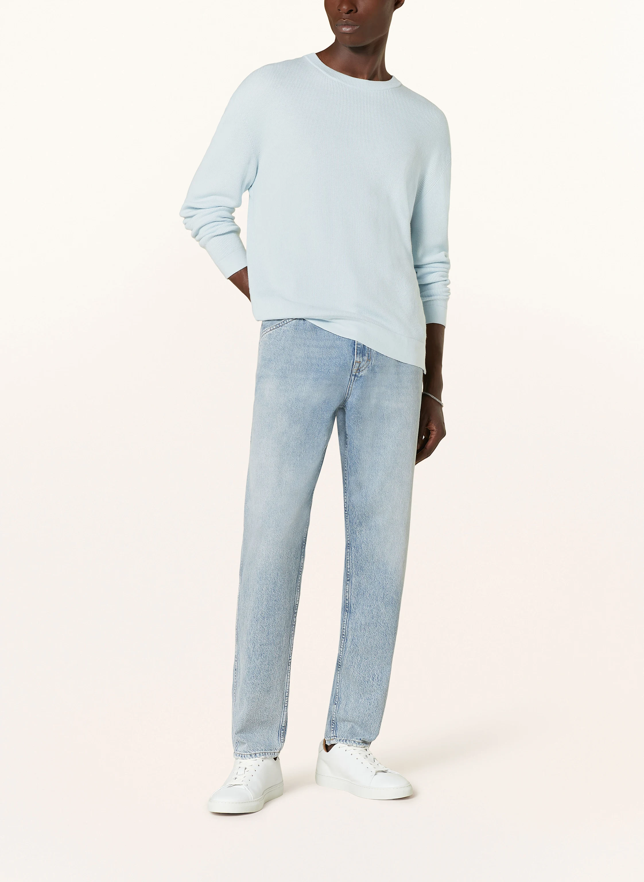 CLOSED Pullover