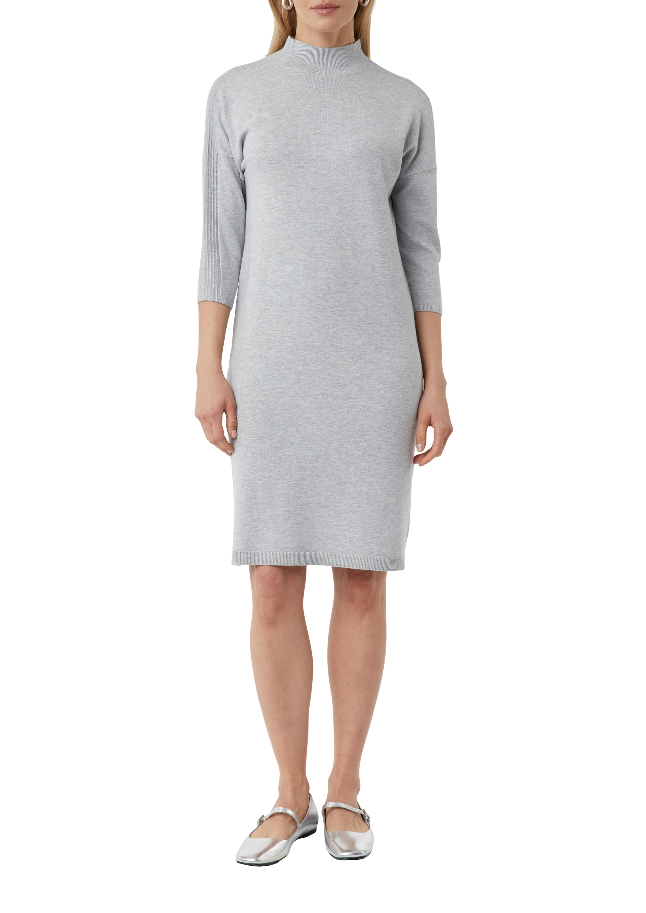 Comma Strickkleid mit überschnittenen Schultern