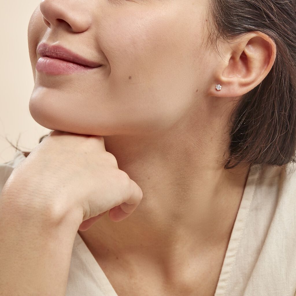 Boucles D'oreilles Puces Eleanor Fleur Or Jaune Oxyde De Zirconium