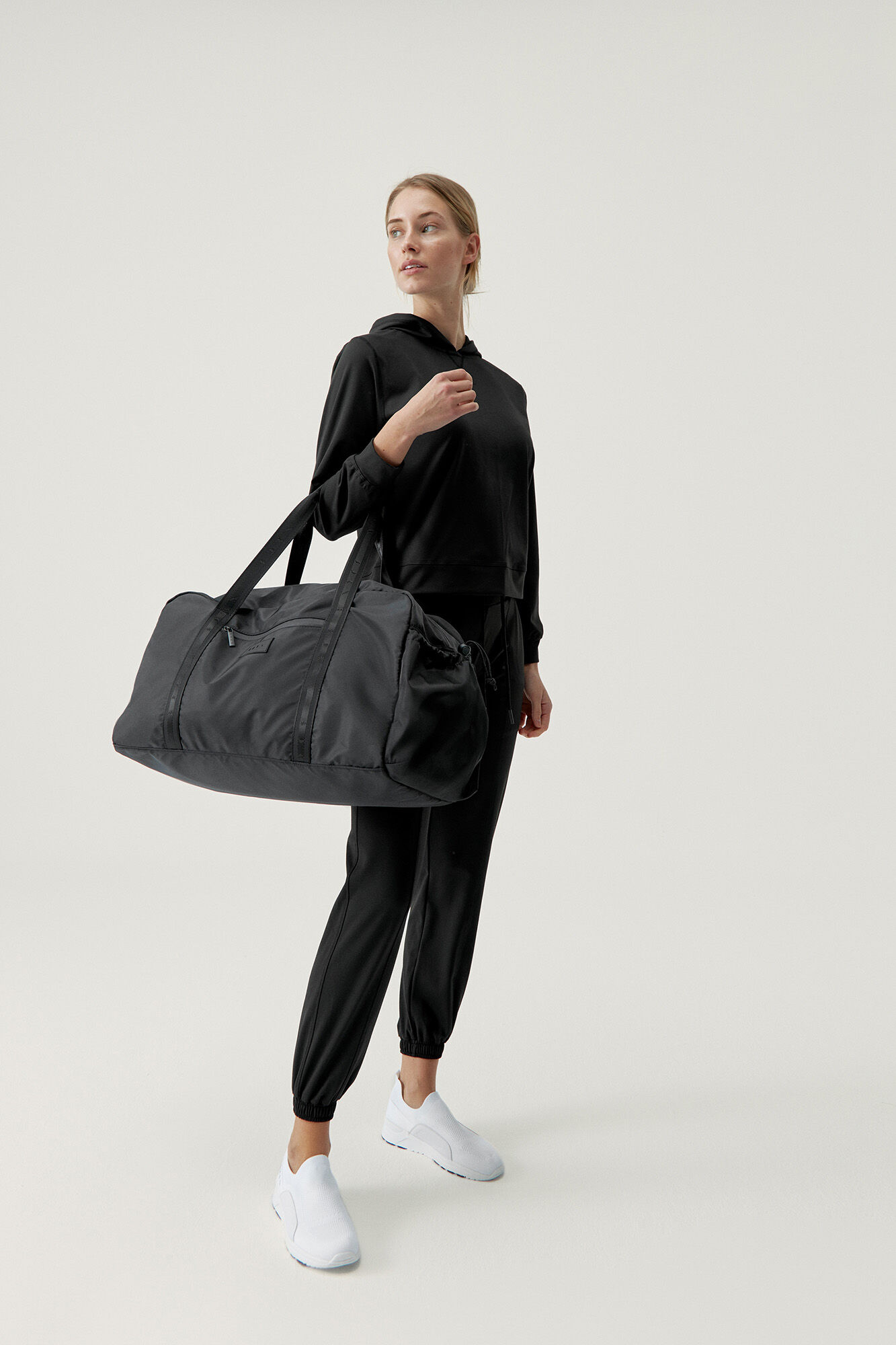 Bolsa Saya Preta - preto