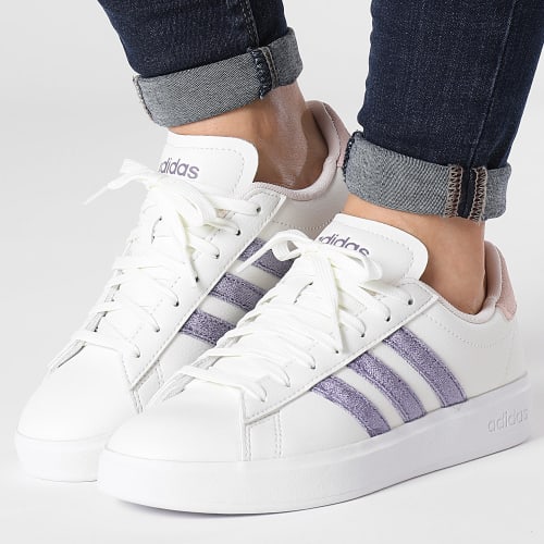 Baskets Femme Grand Court 2.0 ID4524 Off White shavio Wonder Quartz
