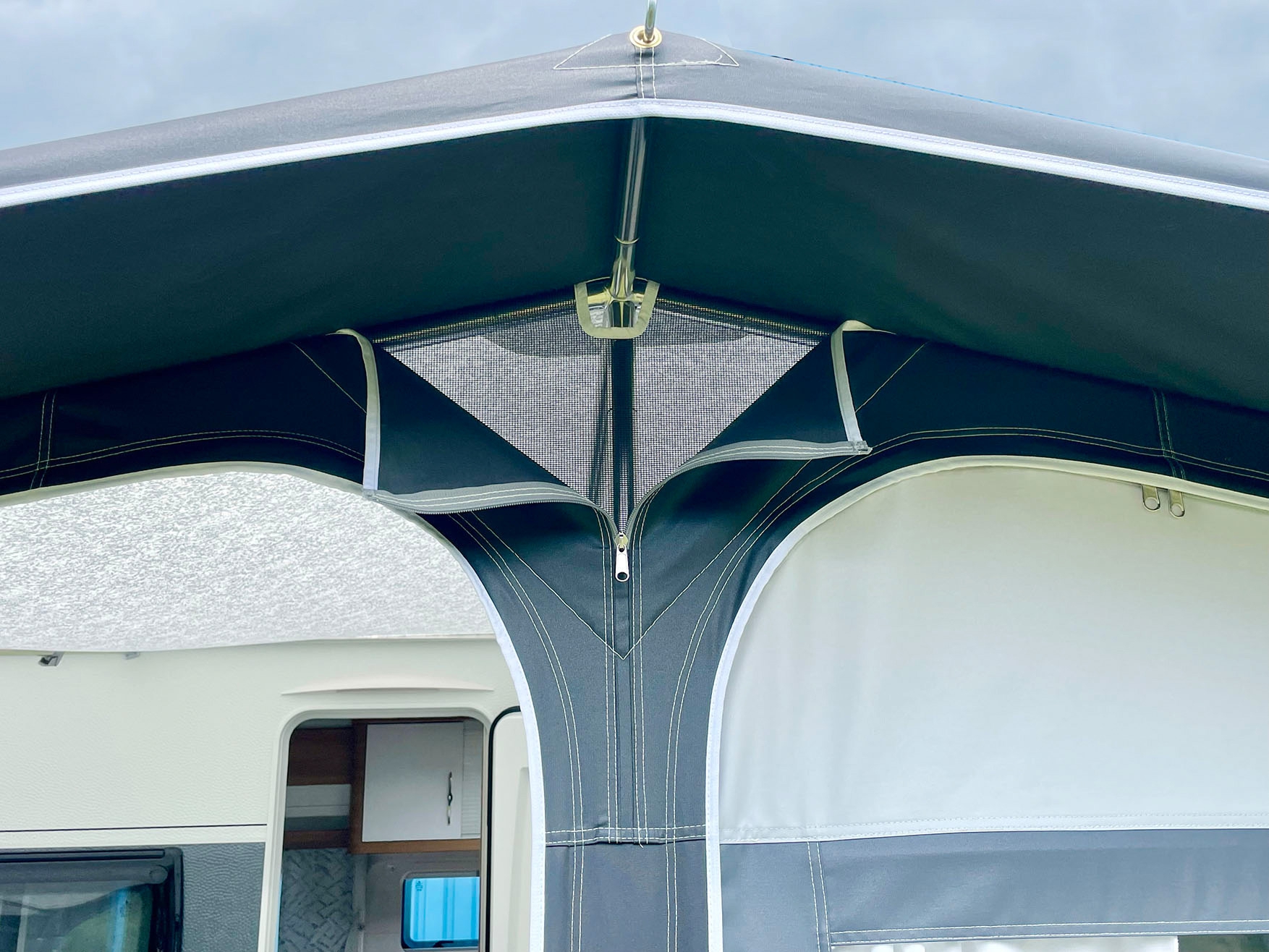 Walker Dynamic 250 Wohnwagen Vorzelt mit Glasfibergestänge Größe 855 Umlaufmaß 840 - 870 cm