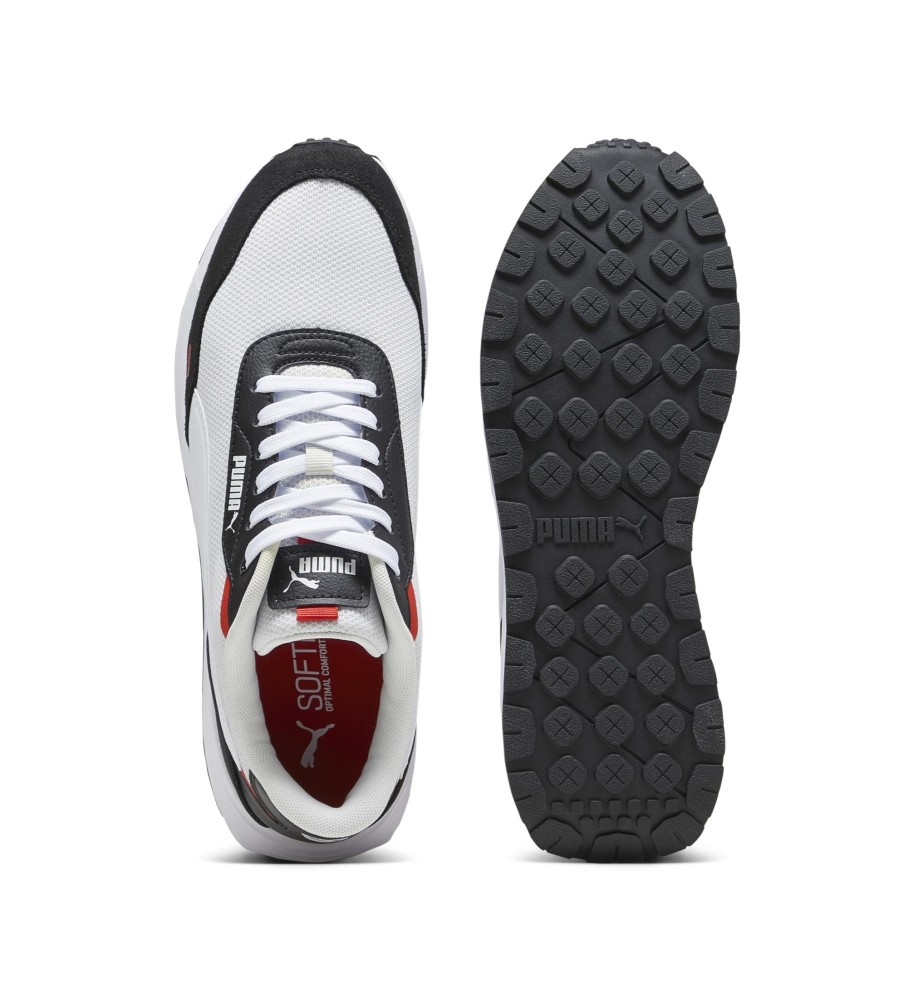 Tênis Puma Runtamed, branco e preto.