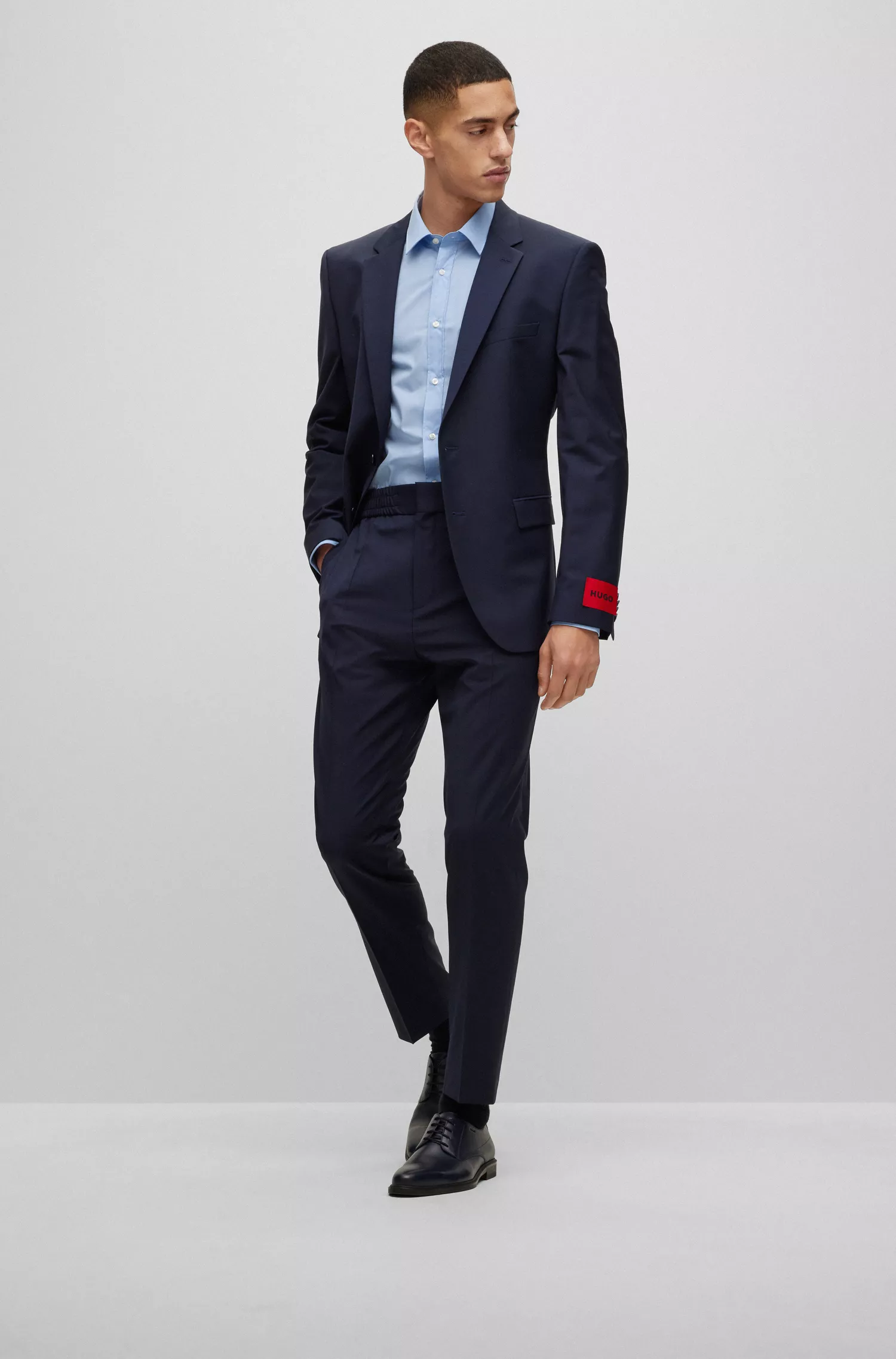 Calças HUGO vermelhas, extra slim fit, em mistura de lã super flexível.