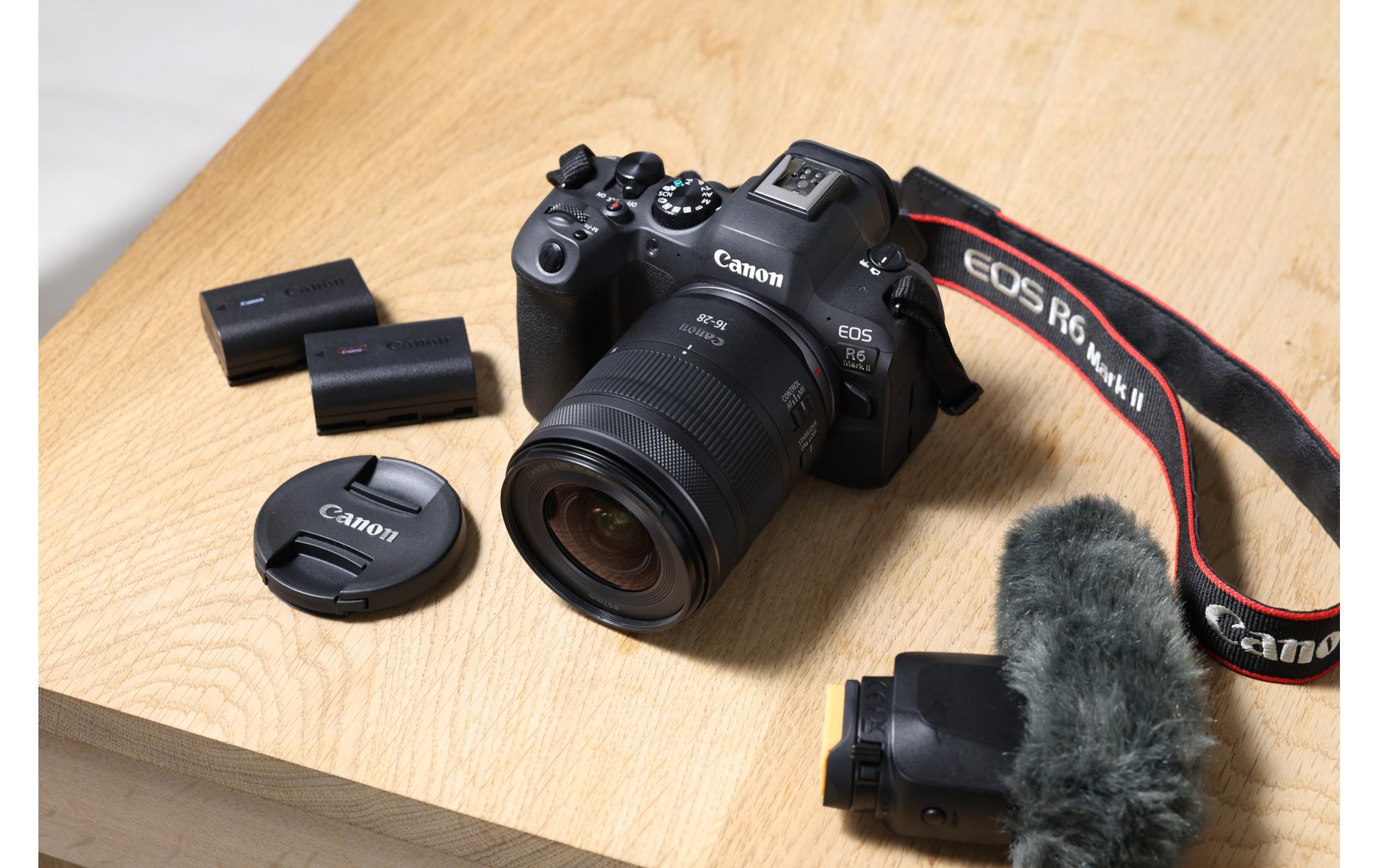 Zoomobjektiv RF 16-28mm F/2.8 IS STM Canon RF<br>Kompaktes Ultraweitwinkel-Zoom mit schneller Blende und Bildstabilisierung
