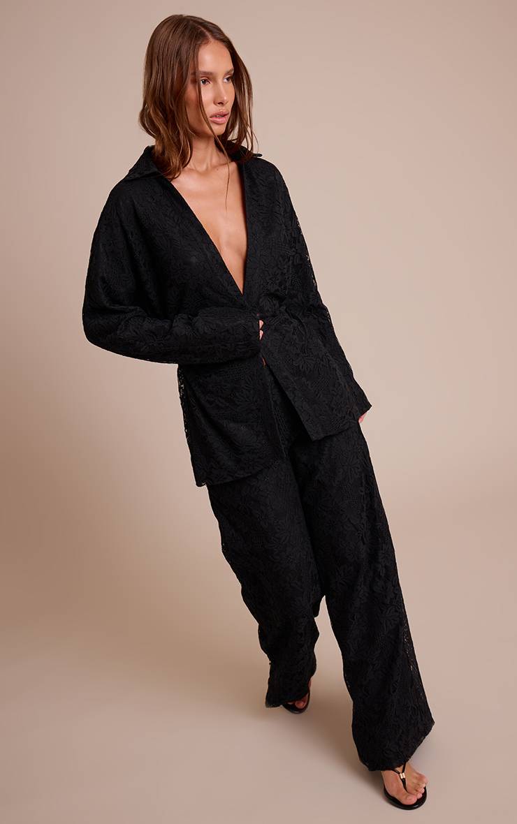Noir Chemise Plongeante Cintrée En Dentelle