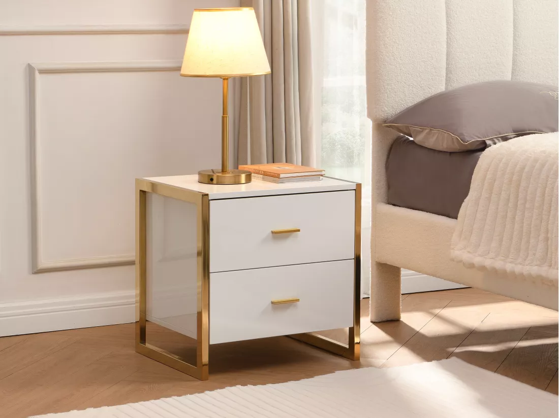 Lot de 2 tables de chevet 2 tiroirs - MDF - Blanc laqué et doré - OMBRELIA de Pascal Morabito