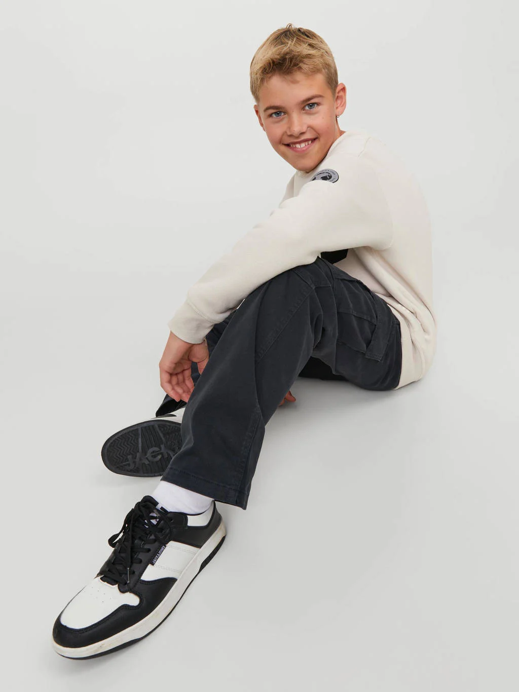 JACK & JONES loose fit cargobroek JSPTKANE JJHARLOW zwart