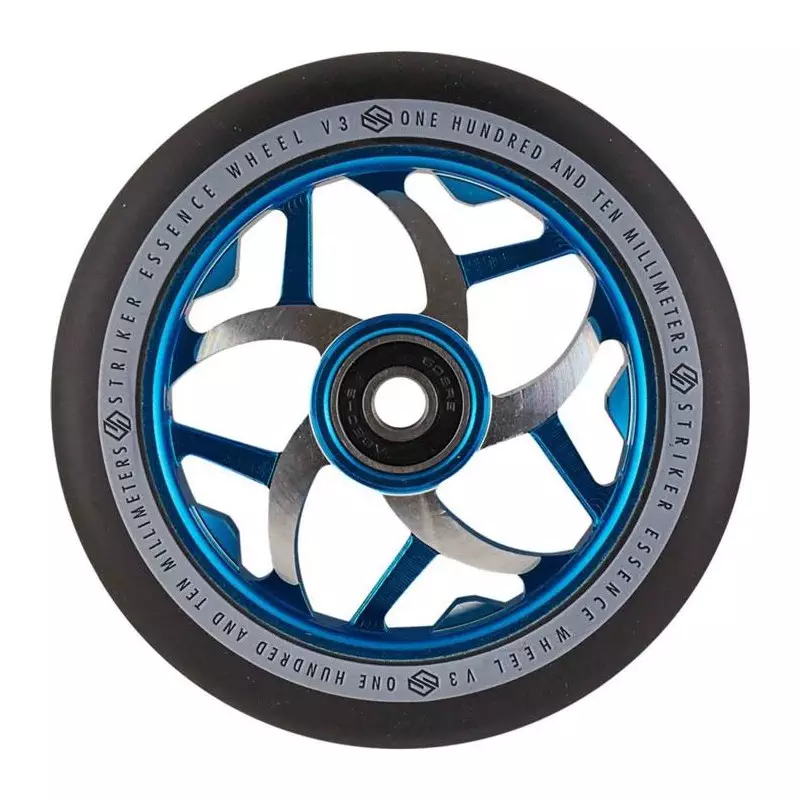 Striker Essence V3 Noir Roue Trottinette Freestyle Bleu 110mm