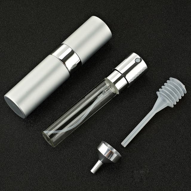 Genopfyldelig parfume sprayflaske glasflaske legeringsskal 8 ml Sølv