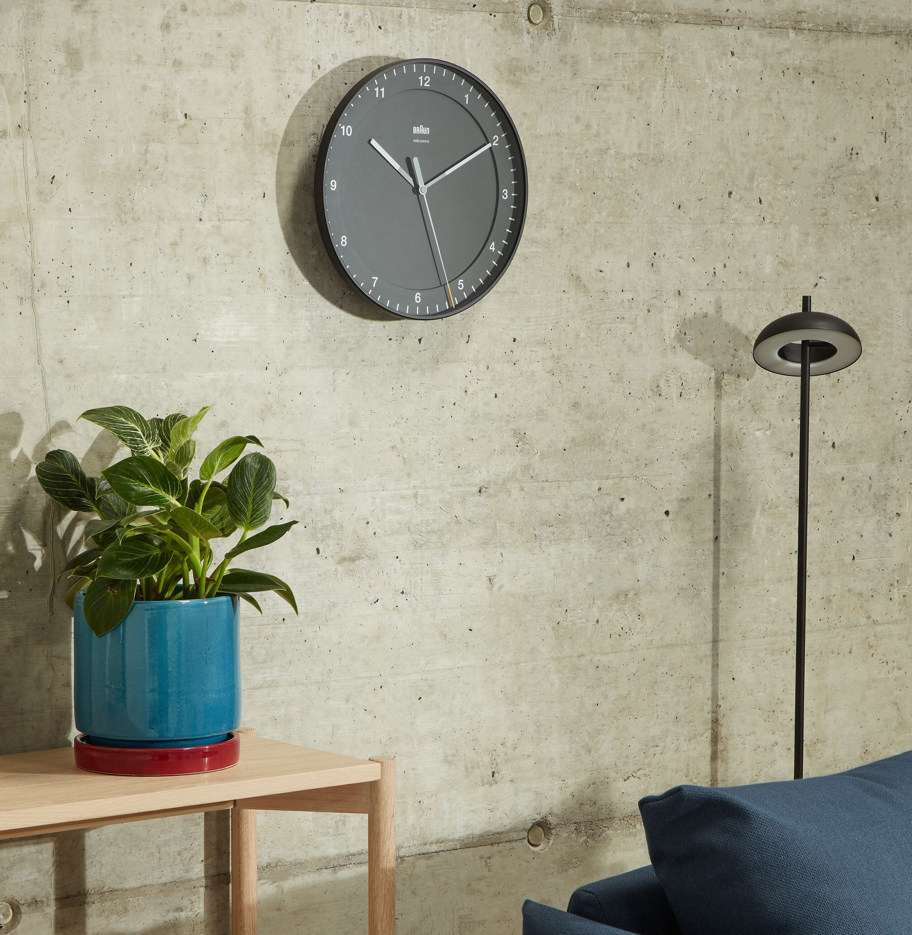 BRAUN Wanduhr - Schwarz / H: 30.0 cm