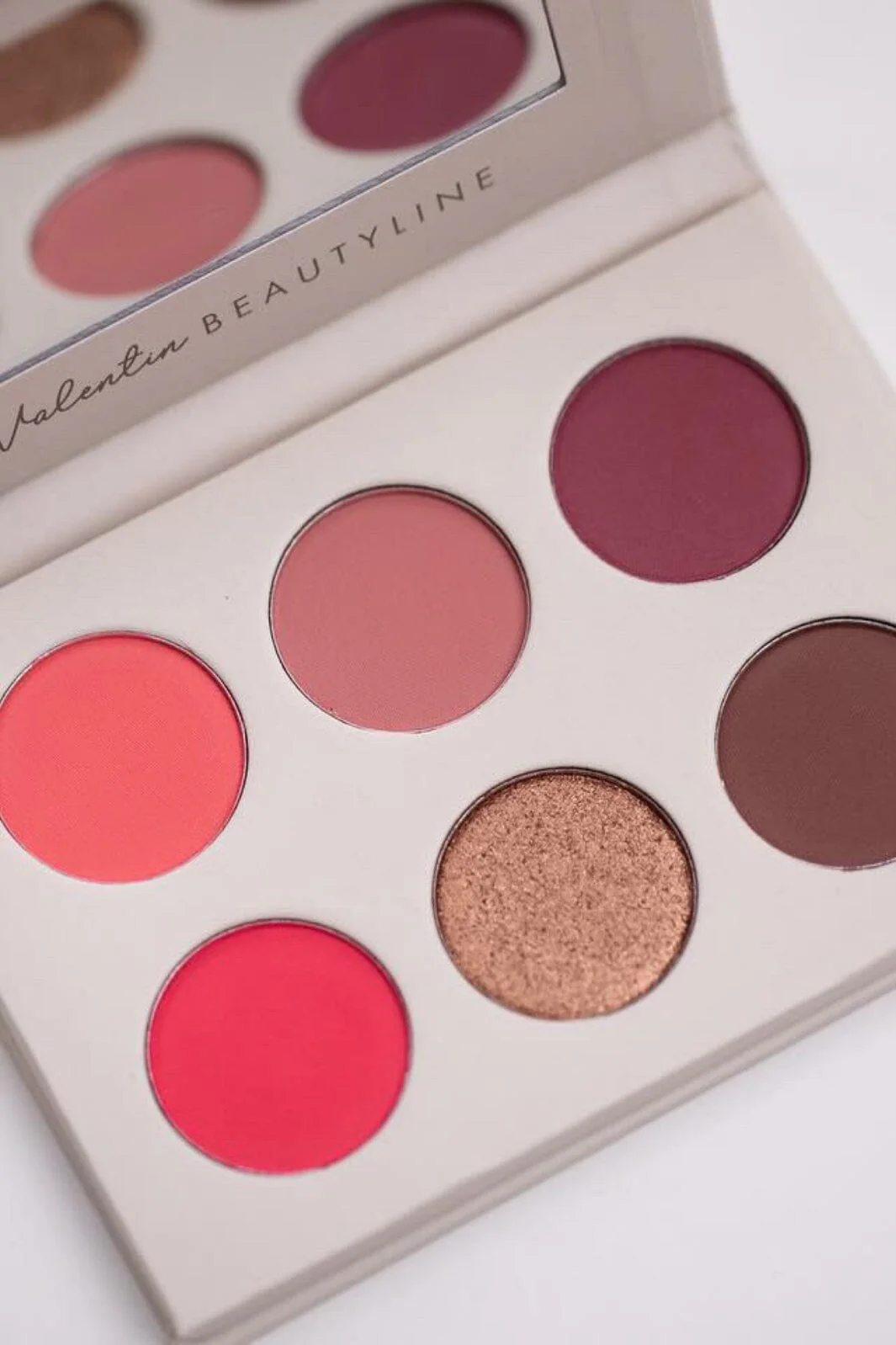 Valentin Beautyline Find Your Beauty Inside