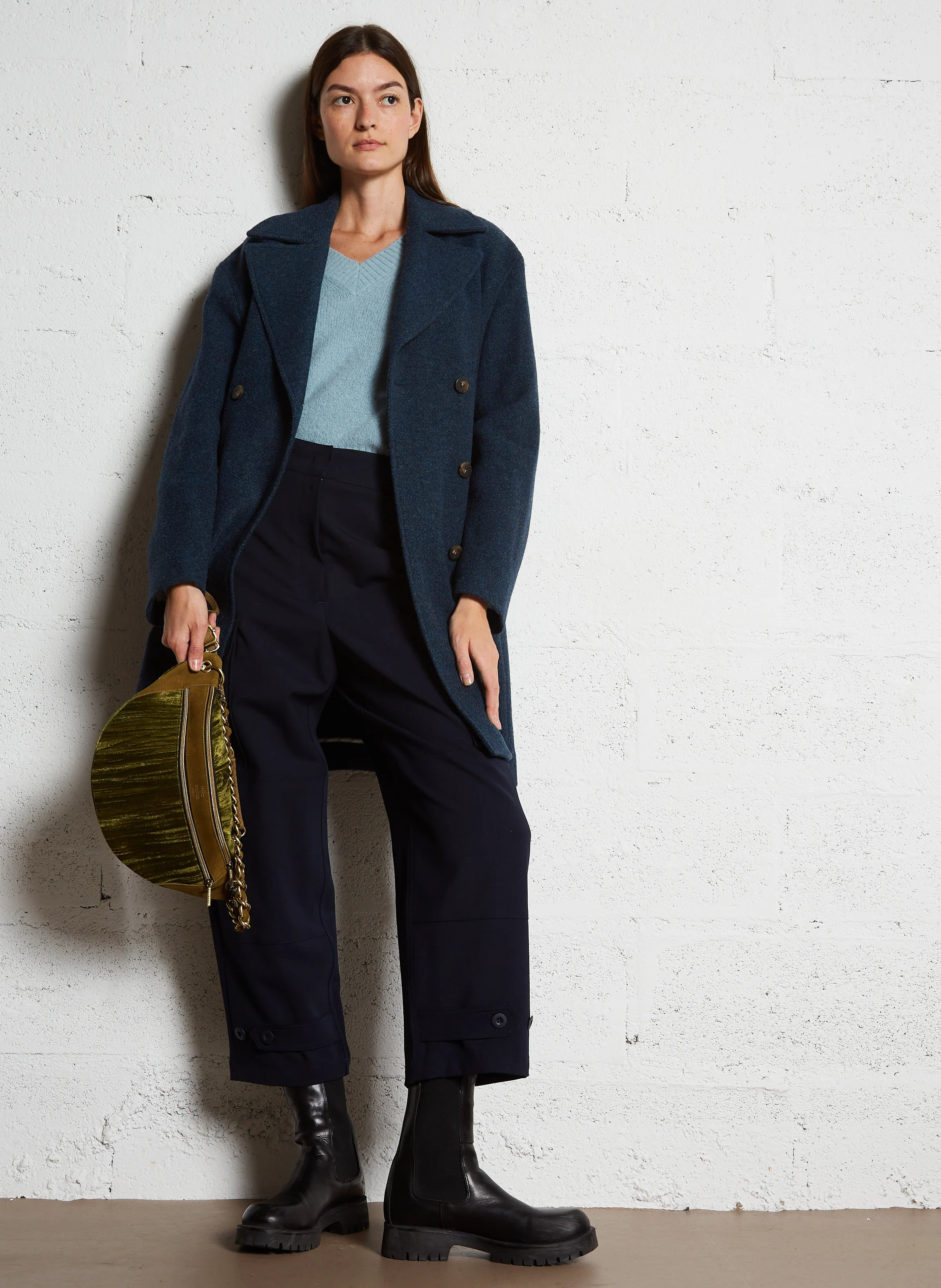 PETRA - Sac banane en cuir velours | Kaki