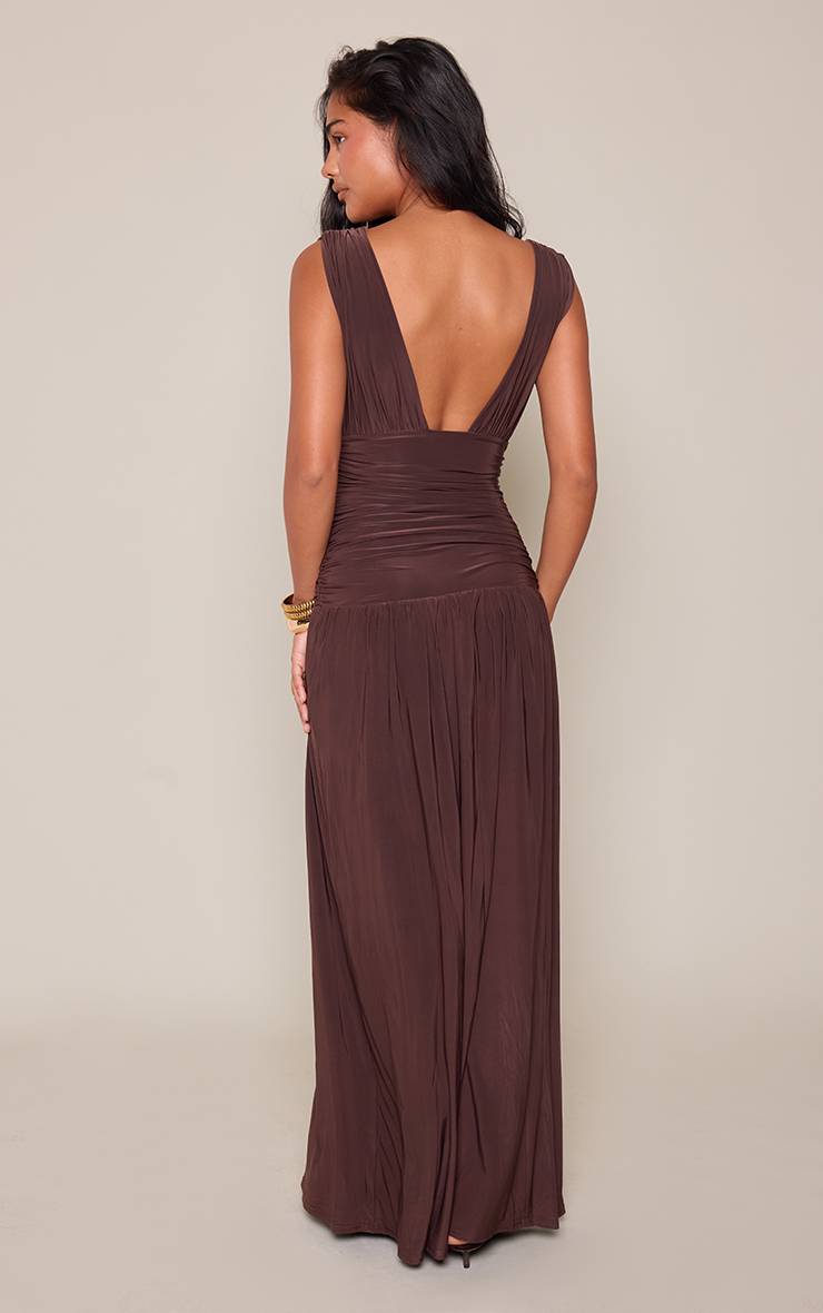 Chocolat Robe Longue Moulante À Double Couche Sans Manches Et Décolleté Plongeant